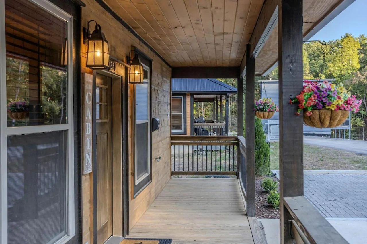 2br Cozy In Smoky Mountains With Hot Tub Holiday home