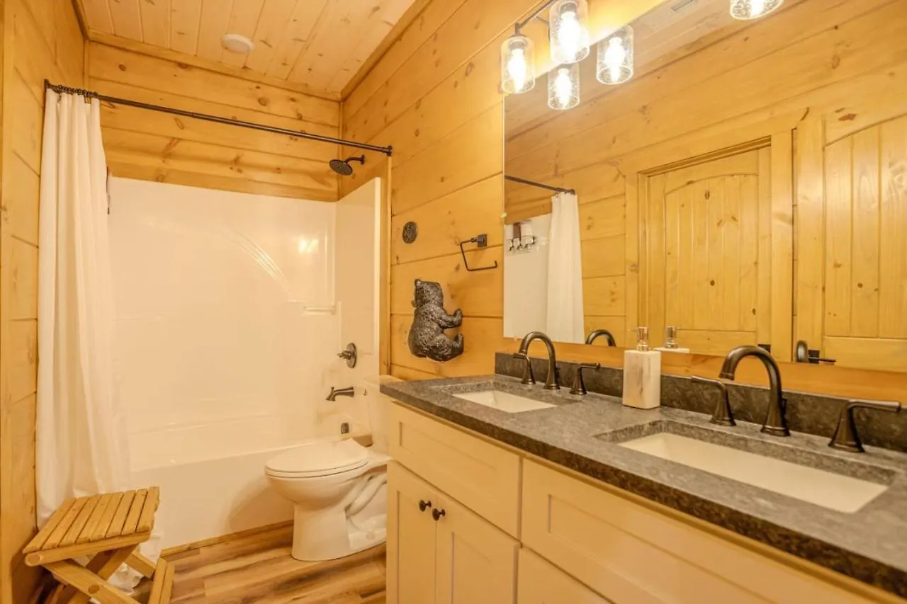 2br Cozy In Smoky Mountains With Hot Tub