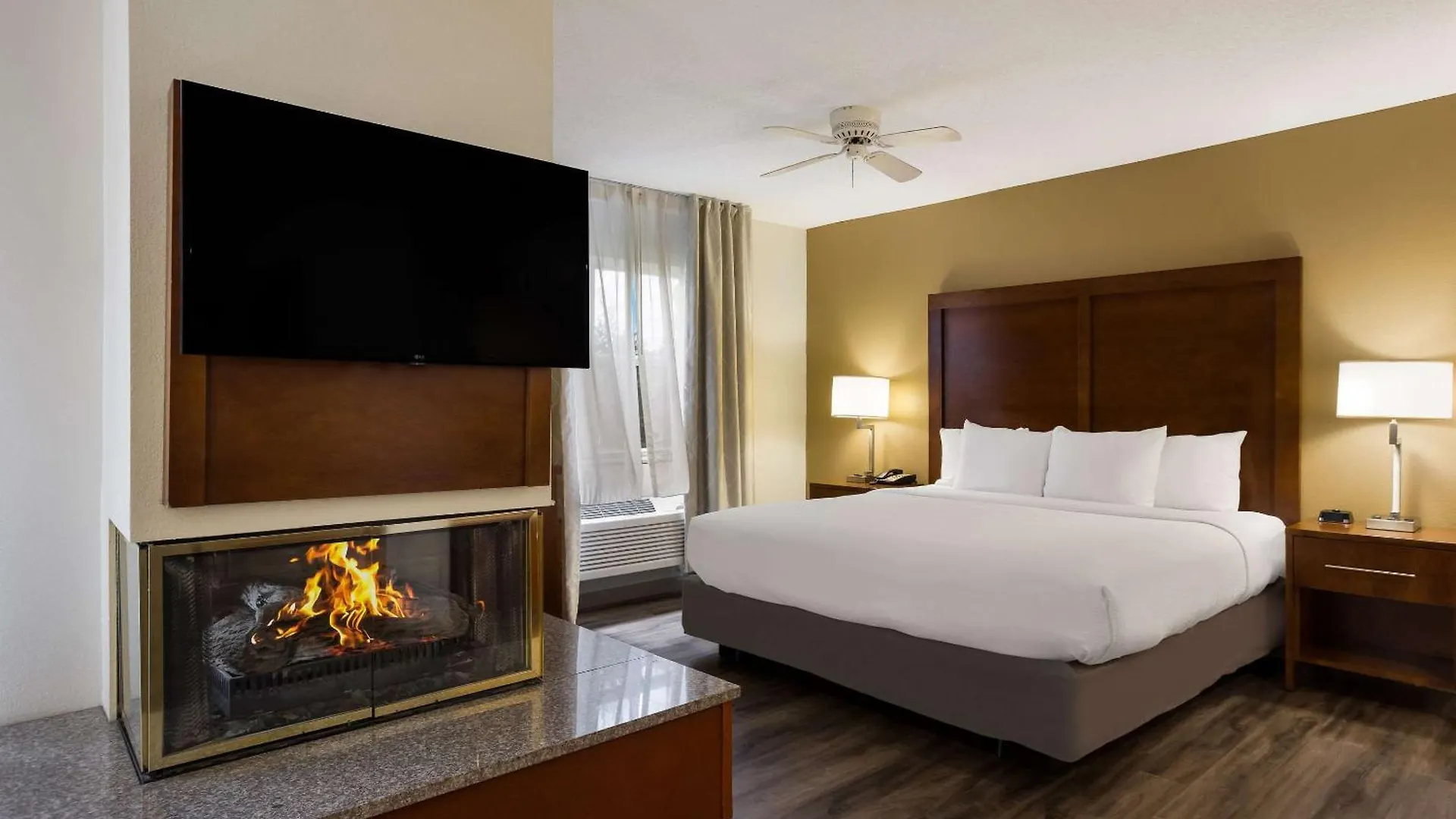 Hotel The At Apple Valley, Ascend Collection