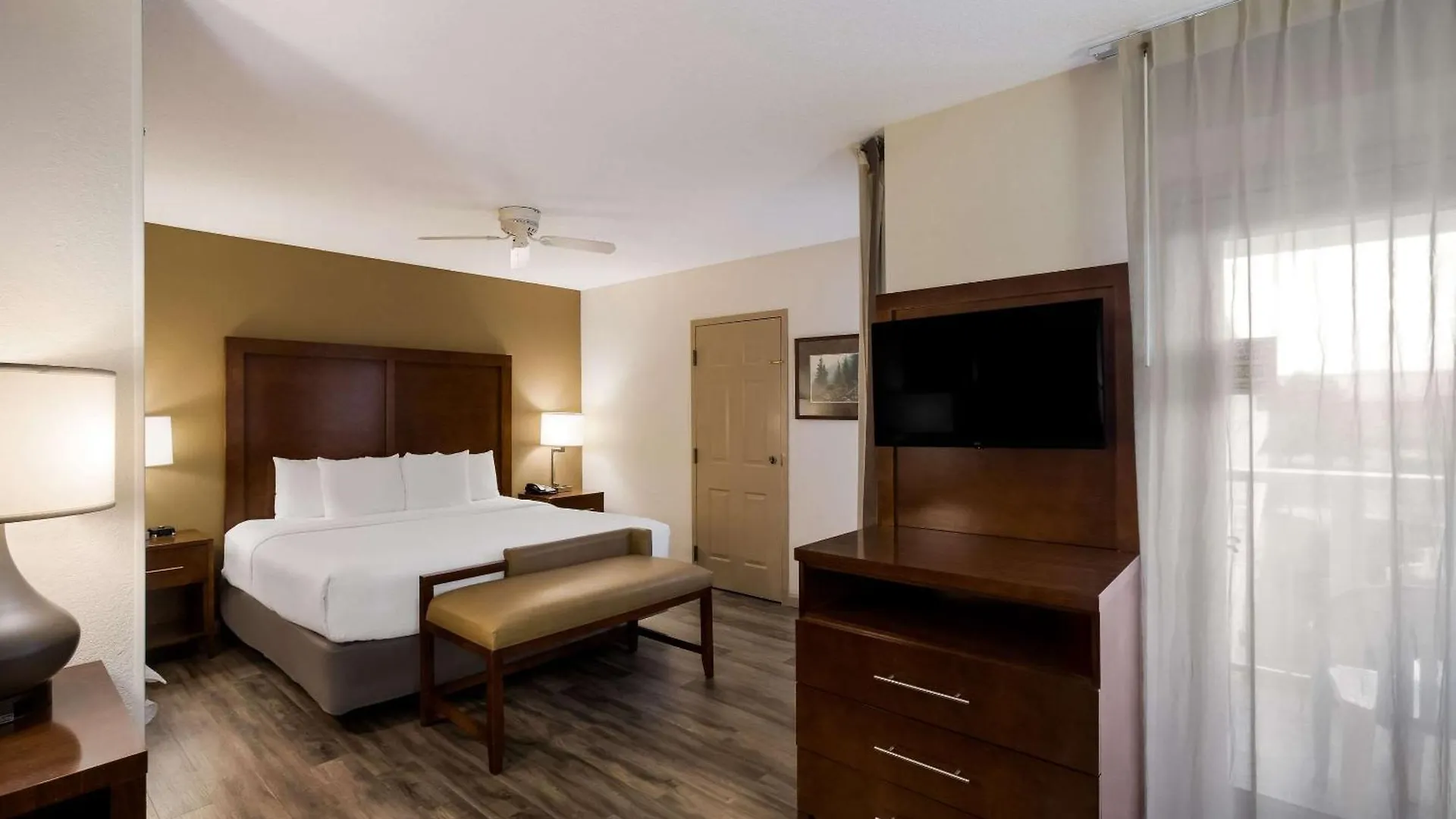 Hotel The At Apple Valley, Ascend Collection