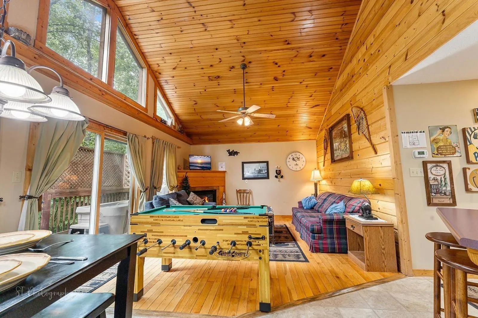 3 Bears One-level With Pool Table Holiday home Pigeon Forge