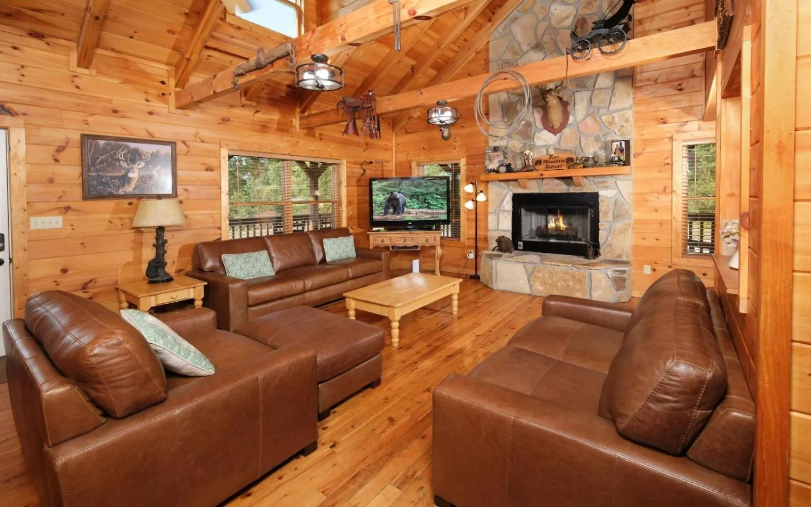 Bear Mountain Splash Villa Pigeon Forge