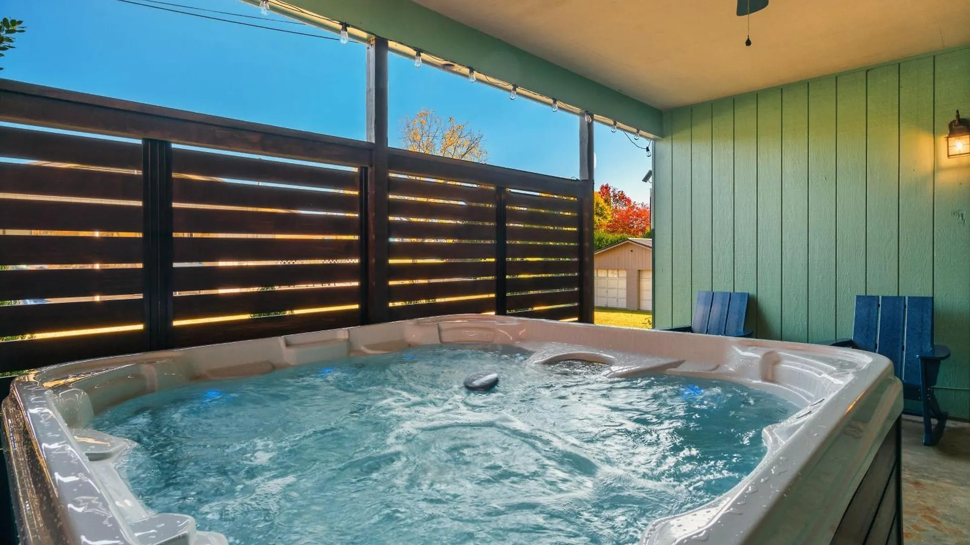 Modern Gem Near Dollywood, Gatlinburg & Smokies - 2 Mins To Pkwy & Strip, Hot Tub, Fire Pit, Cable, Hi-speed Wifi 別荘