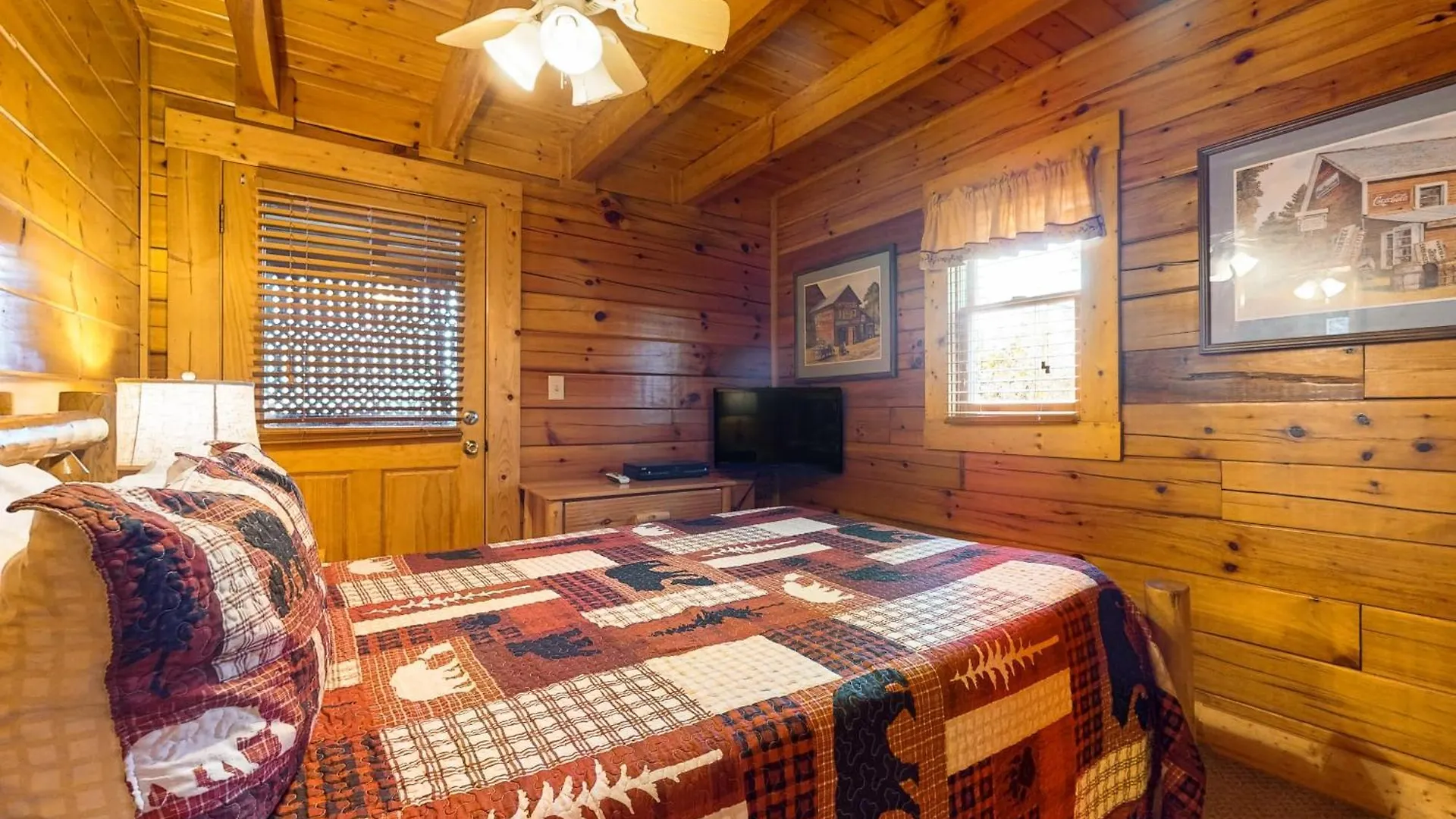 Pin Oak Cabin, Unit 241 Holiday home