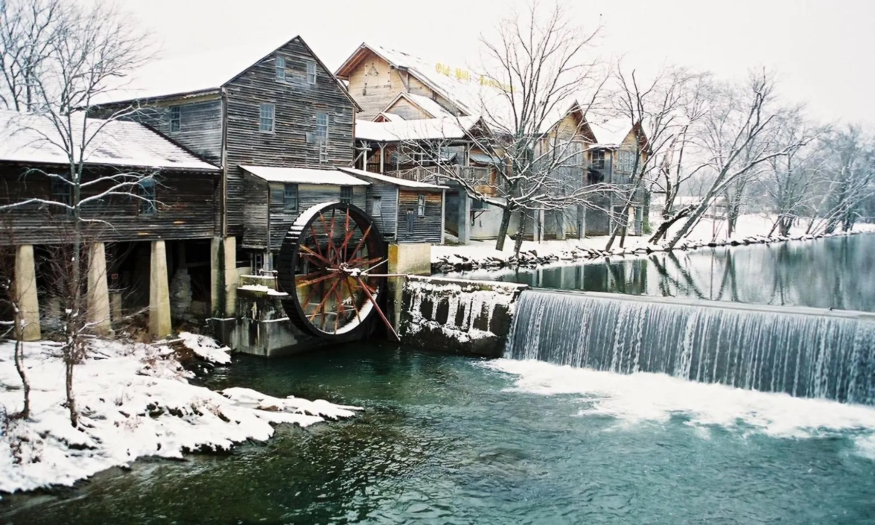 Amazing Views, Pool, Hot Tub, Pool Table, Arcade Holiday home Pigeon Forge