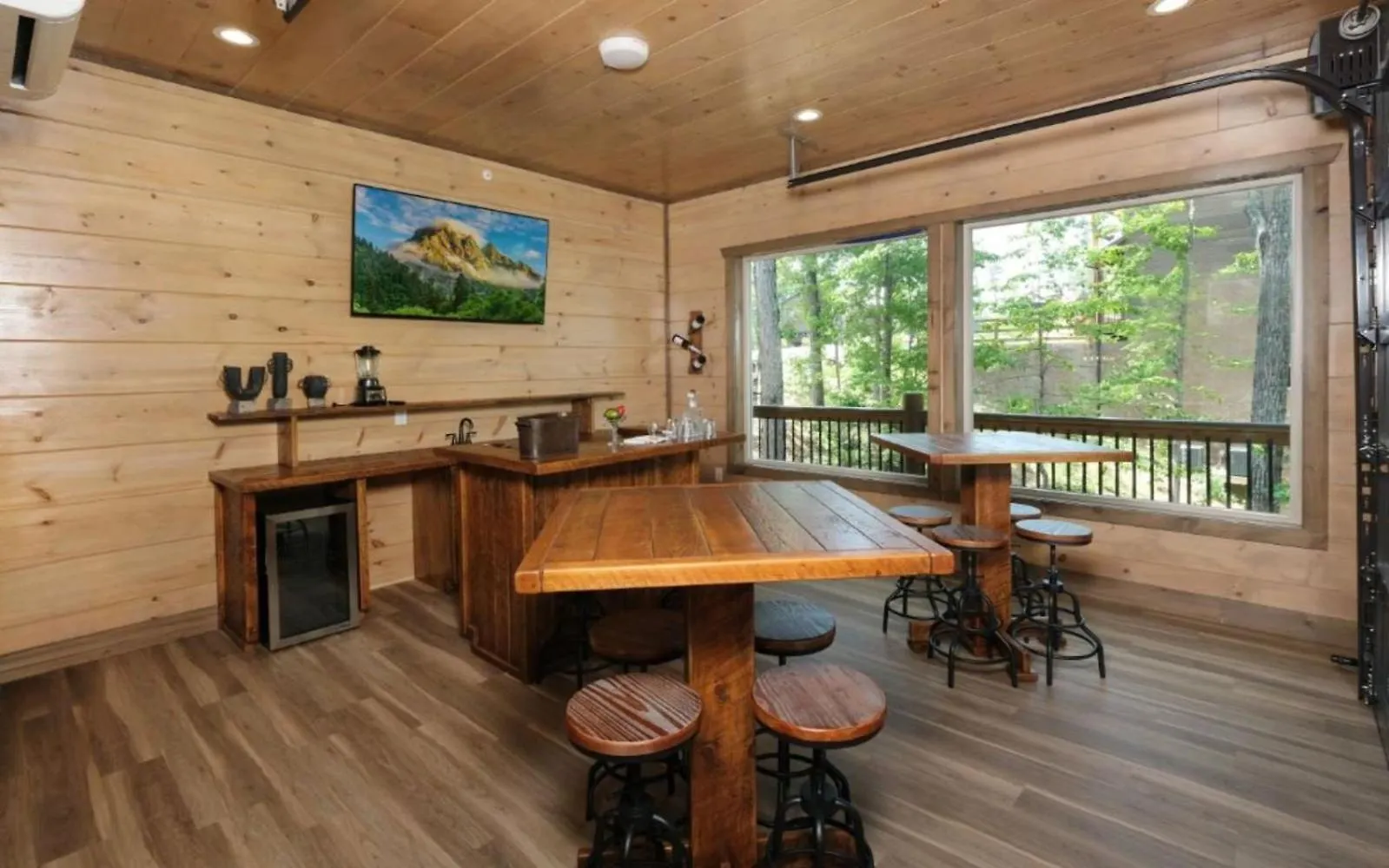 Hibernation Wonderland Villa Pigeon Forge