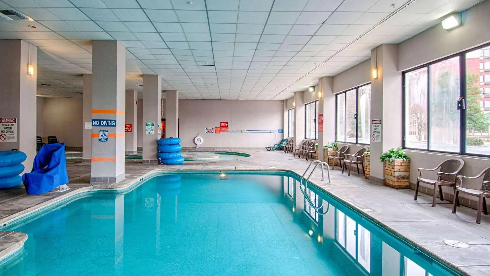 Park Tower Hotel 2*