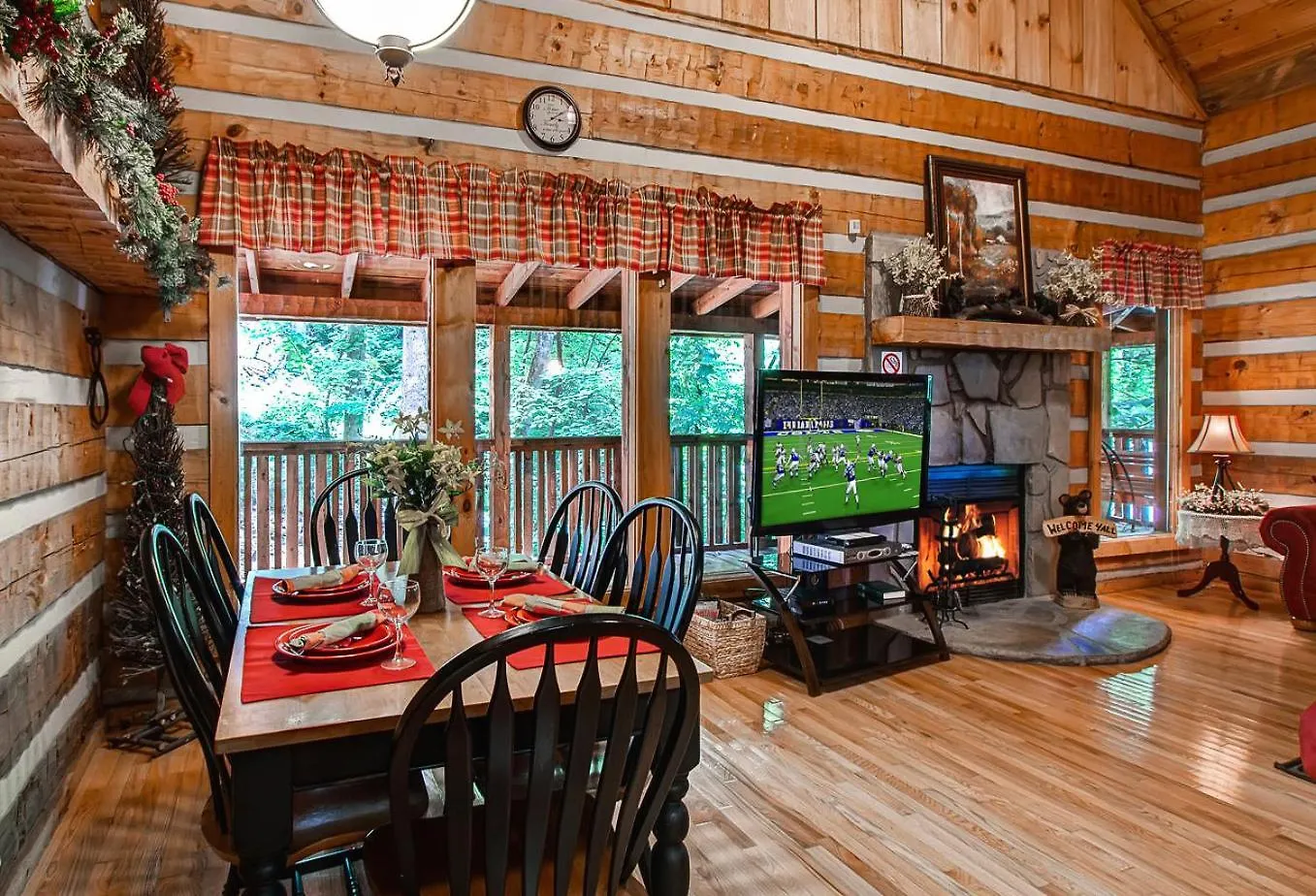 Chalet Mountain Hideaway Pigeon Forge