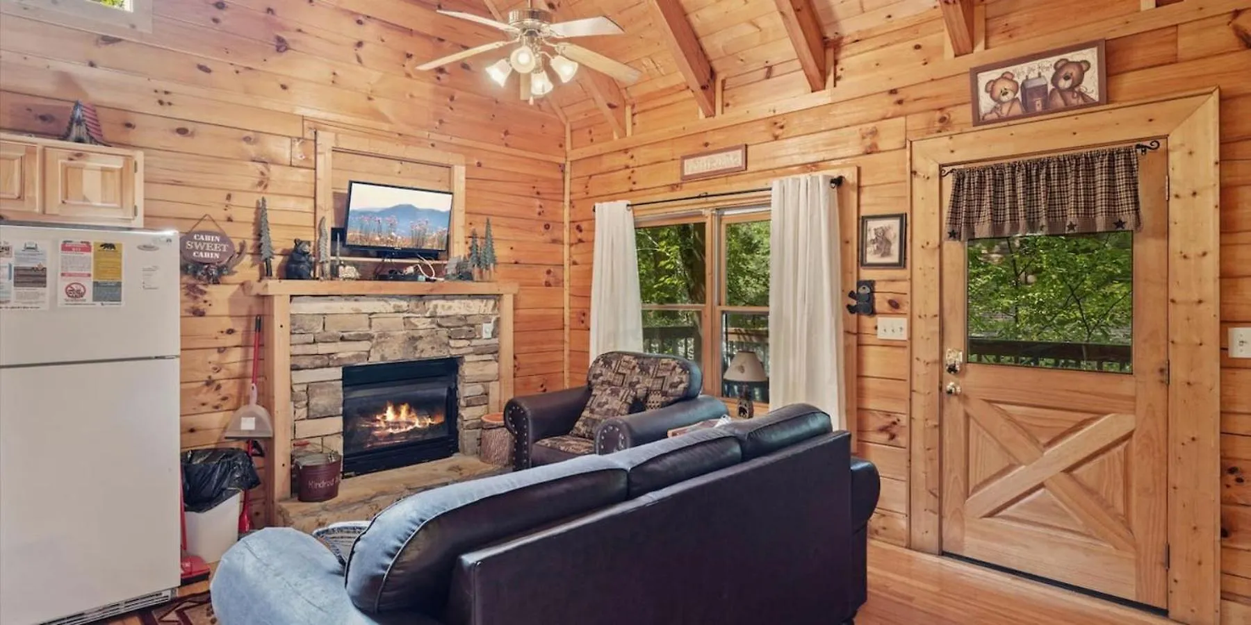 Eagles Ridge Retreat Hot Tub & Peaceful Views Holiday home *