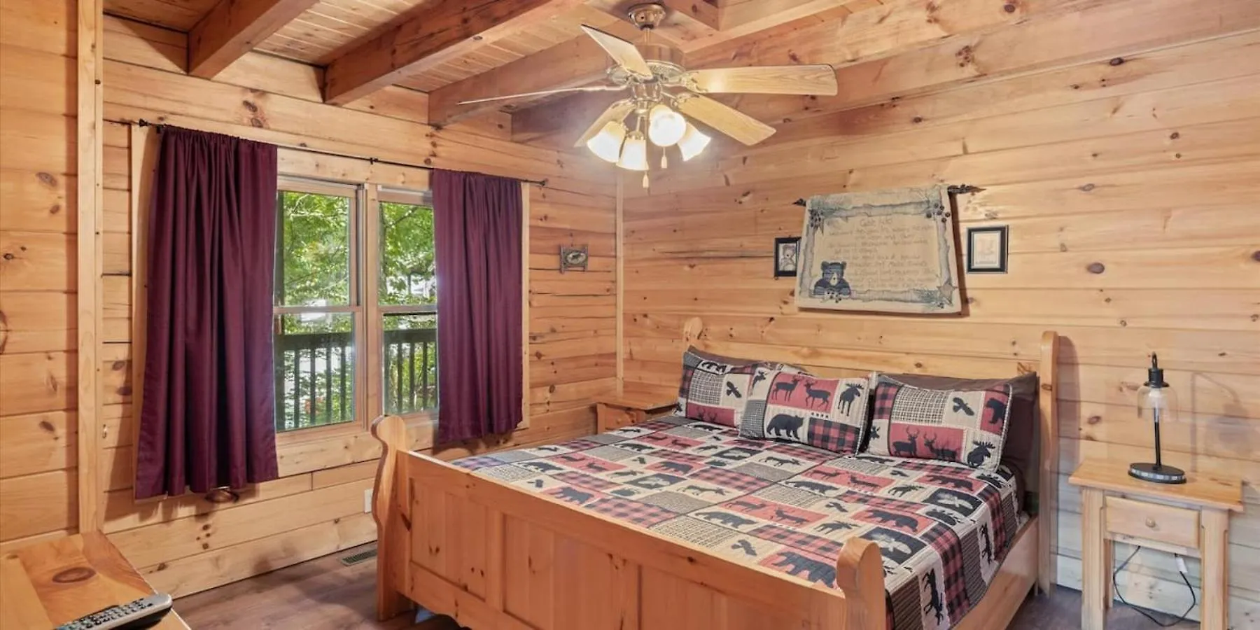 Eagles Ridge Retreat Hot Tub & Peaceful Views *
