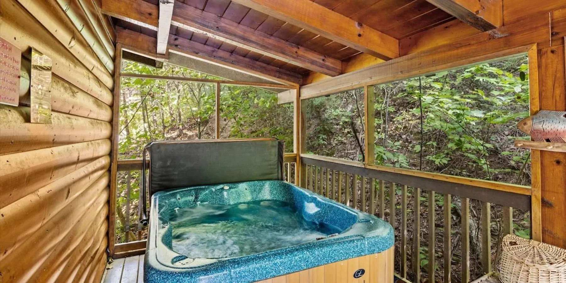 Eagles Ridge Retreat Hot Tub & Peaceful Views Holiday home *