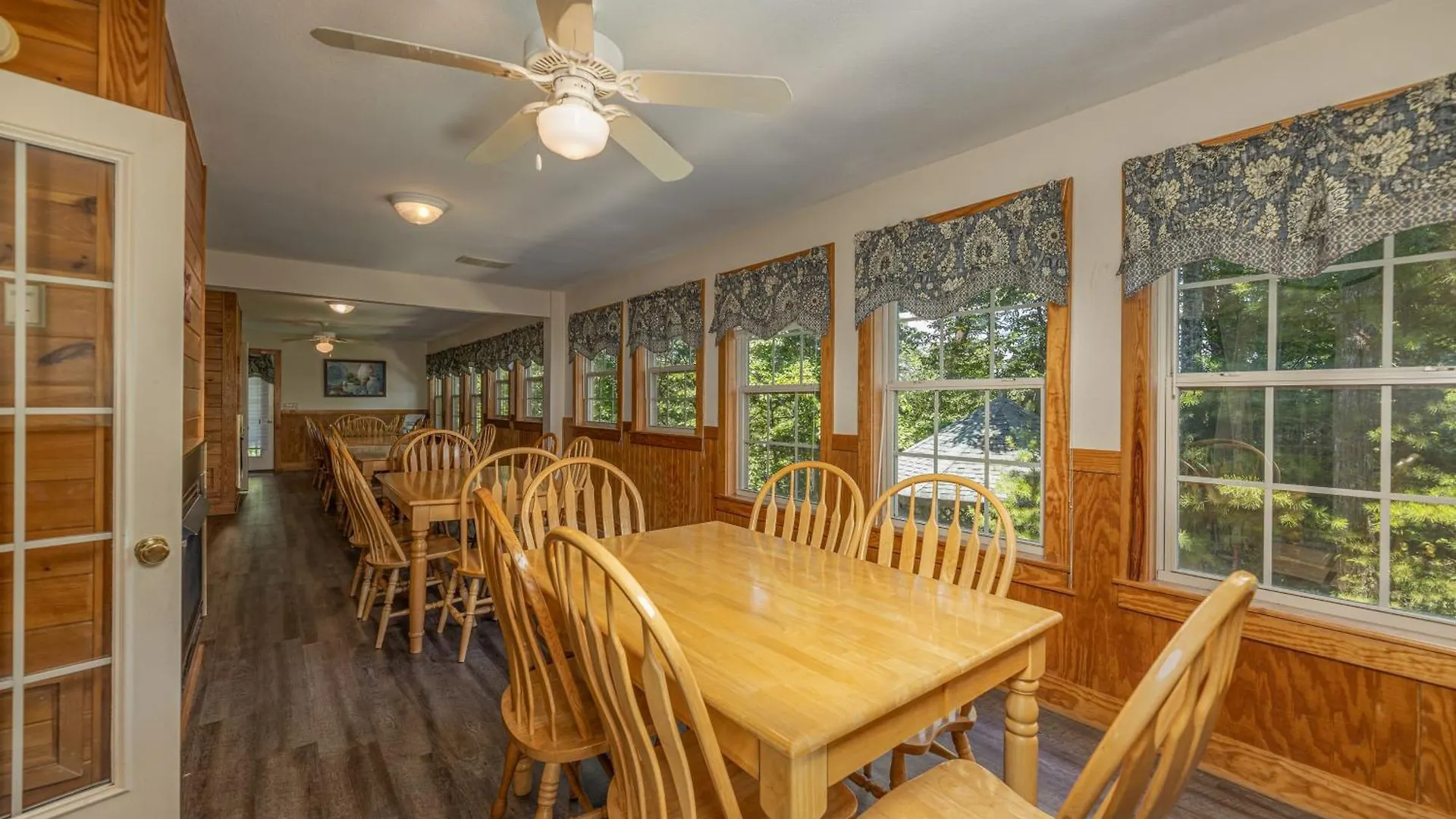 Magnolia Place By Eden Crest Chalet