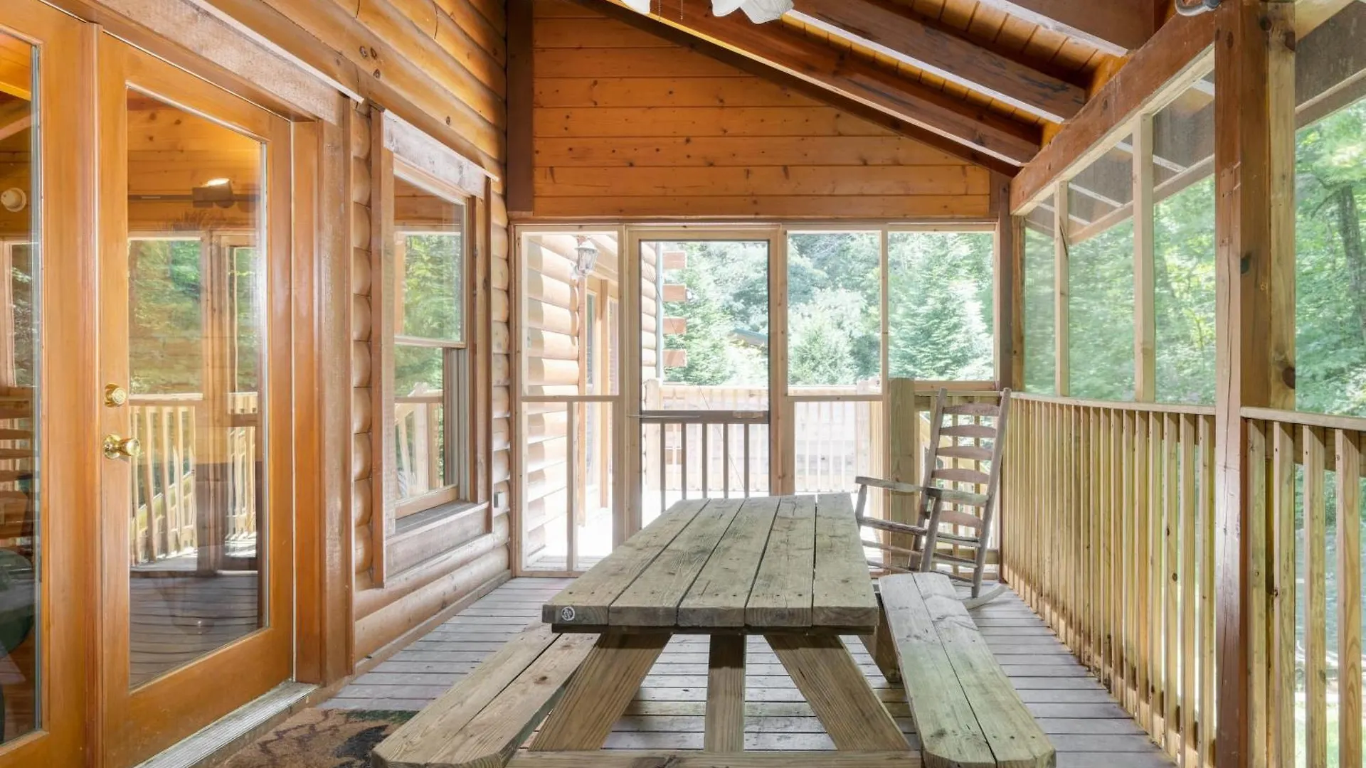 Brookshore By Avantstay Relaxing Backyard Creek 10mins From Pigeon Forge
