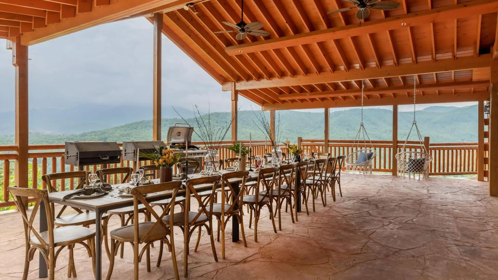 Holiday home Sugarland By Avantstay Sleeps 28 Theatre Two Hot Tubs Indoor Pool Incredible Views