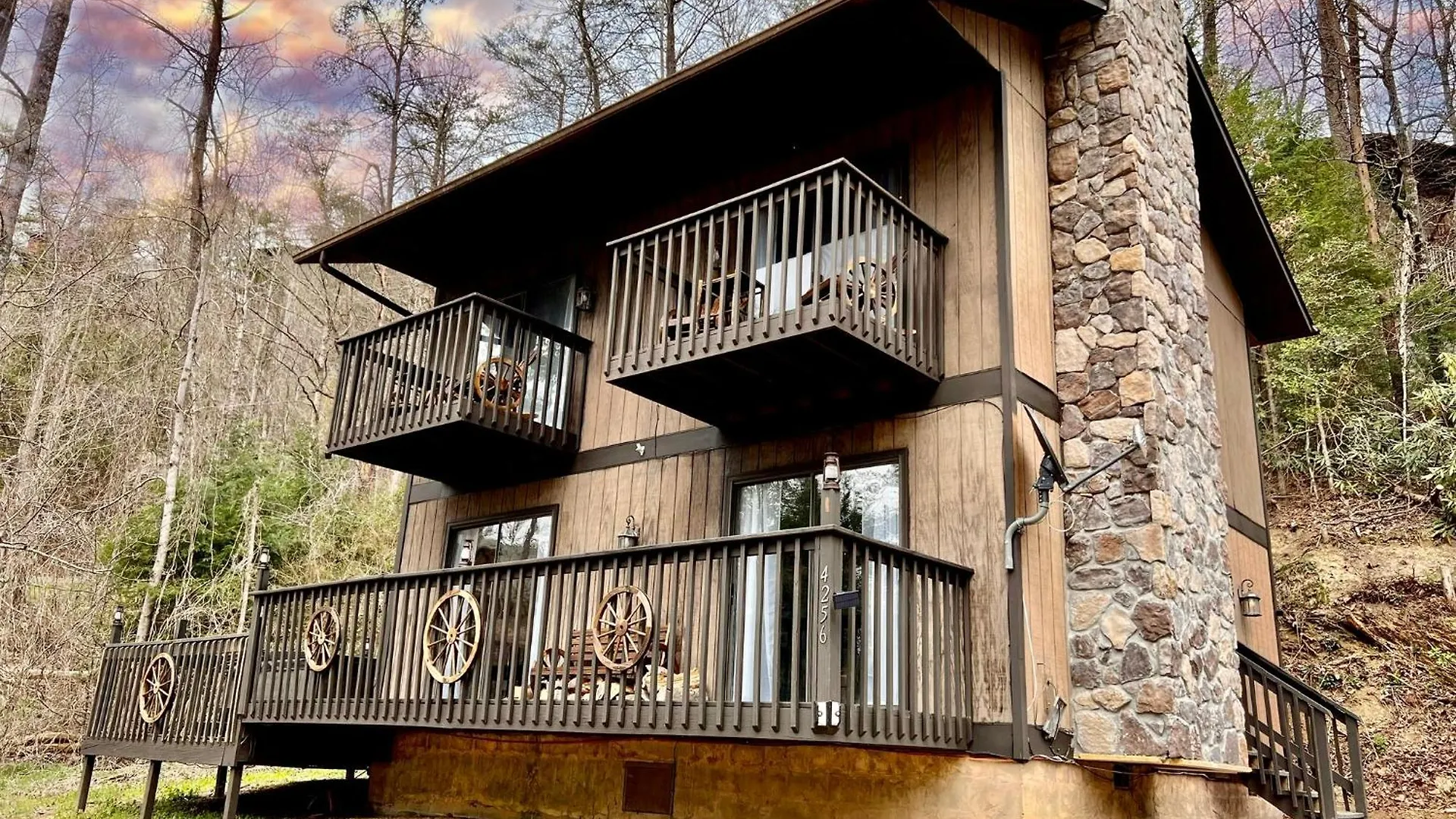 Pioneer Pass- Hot Tub, 2 Bdrm, W&d, Pets Ok Pigeon Forge