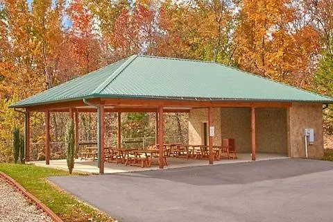 Holiday home Breathtaking Views! Just 5 Min To Pkwy Pigeon Forge