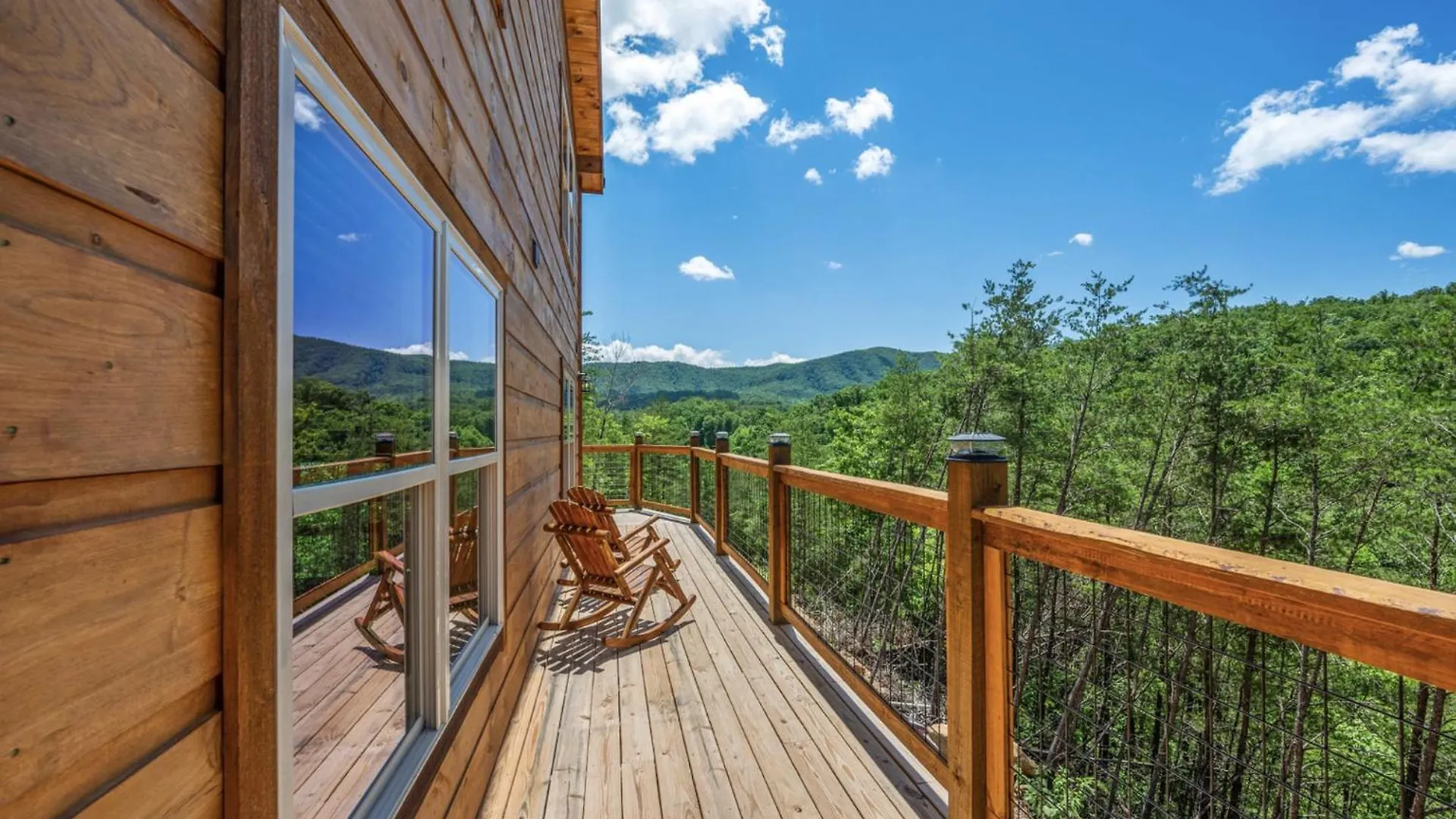 Smoky - Mountain Hideaway Apartment