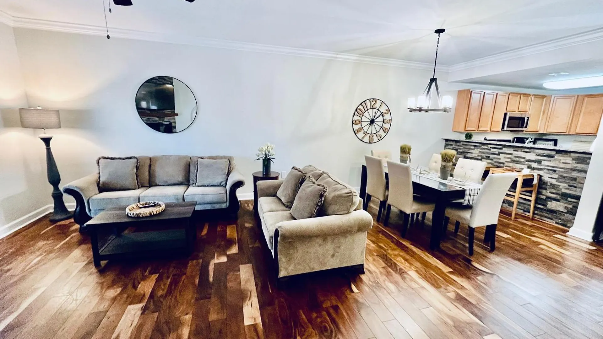 Main Level 1 Bedroom Condo- Mountain View * Pigeon Forge