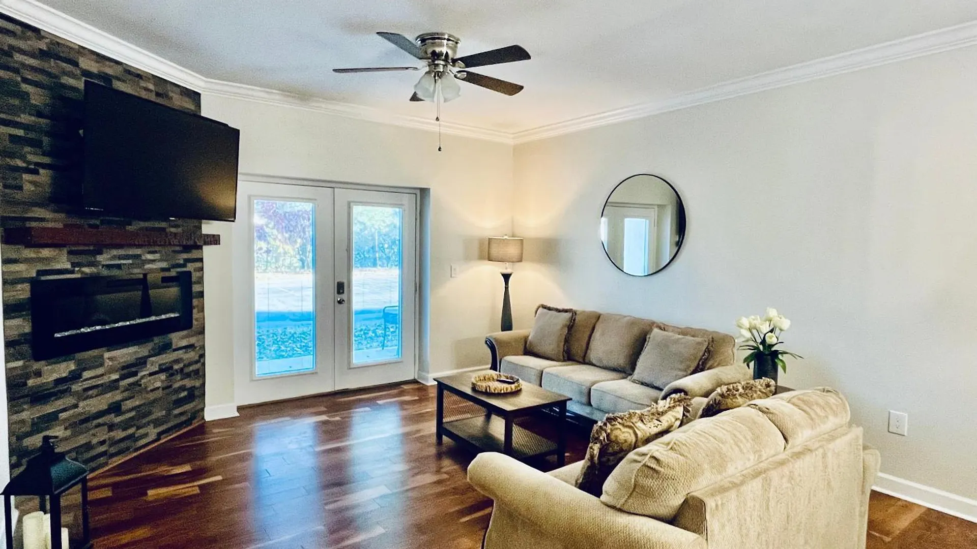 Holiday park Main Level 1 Bedroom Condo- Mountain View Pigeon Forge