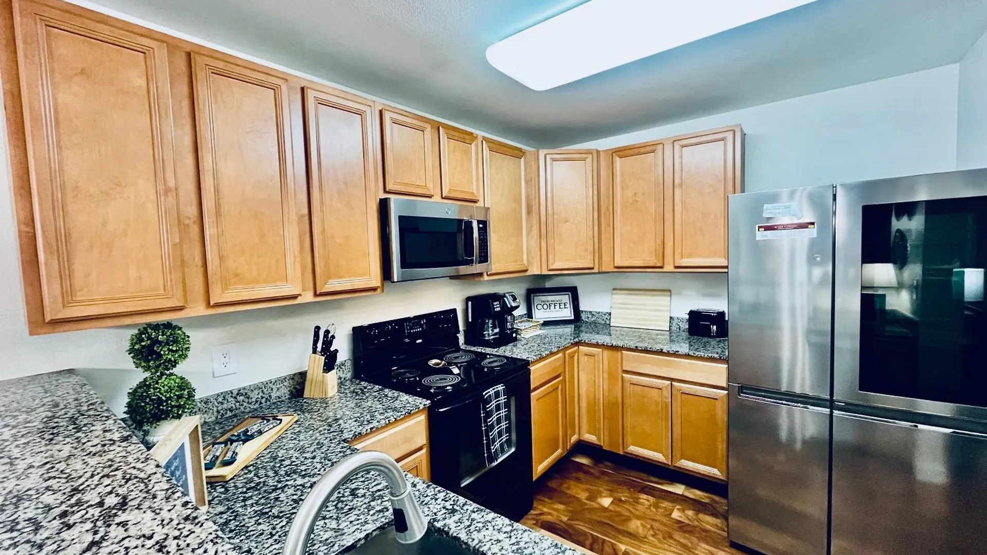 Holiday park Main Level 1 Bedroom Condo- Mountain View