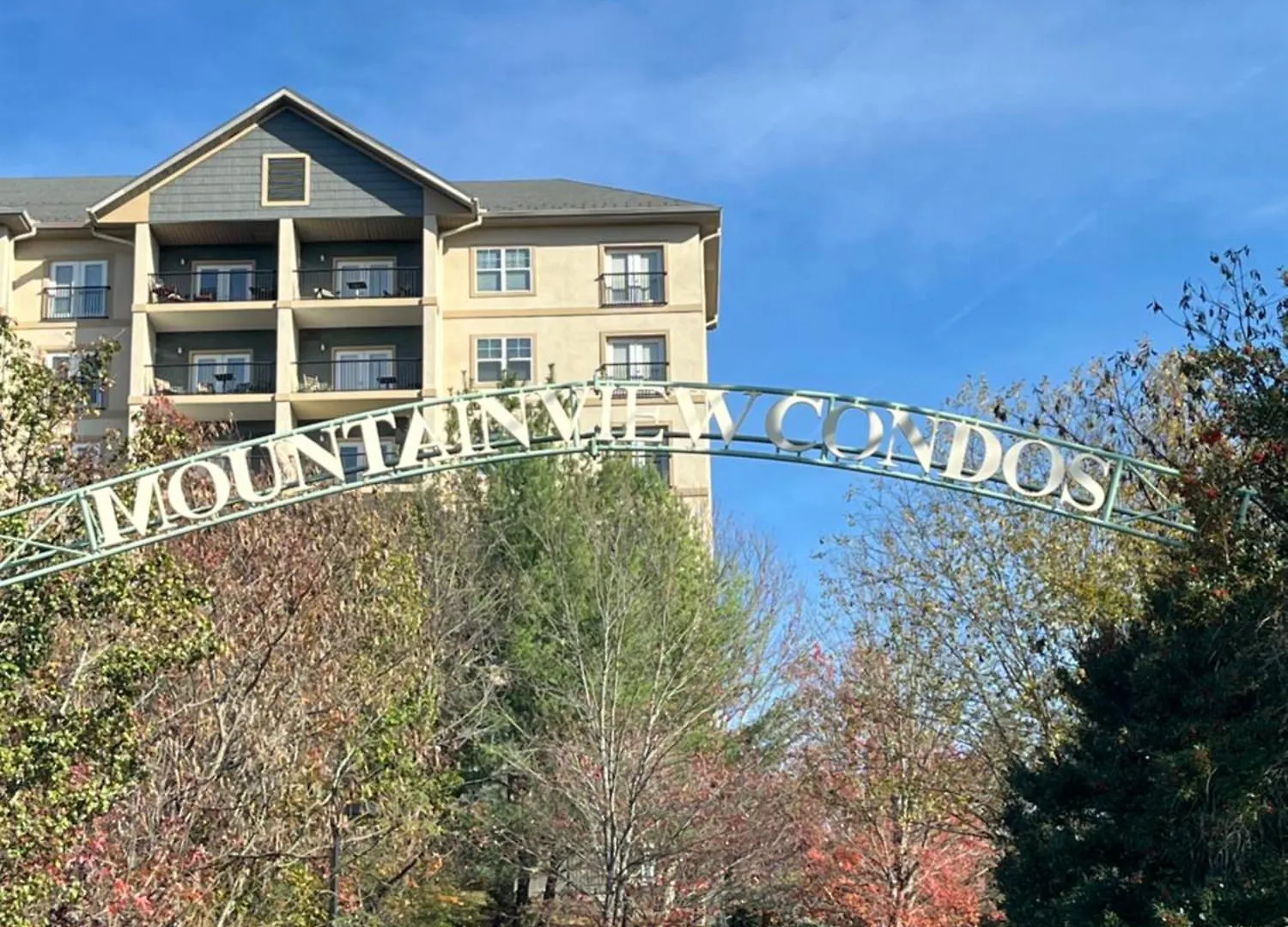 Main Level 1 Bedroom Condo- Mountain View Holiday park *