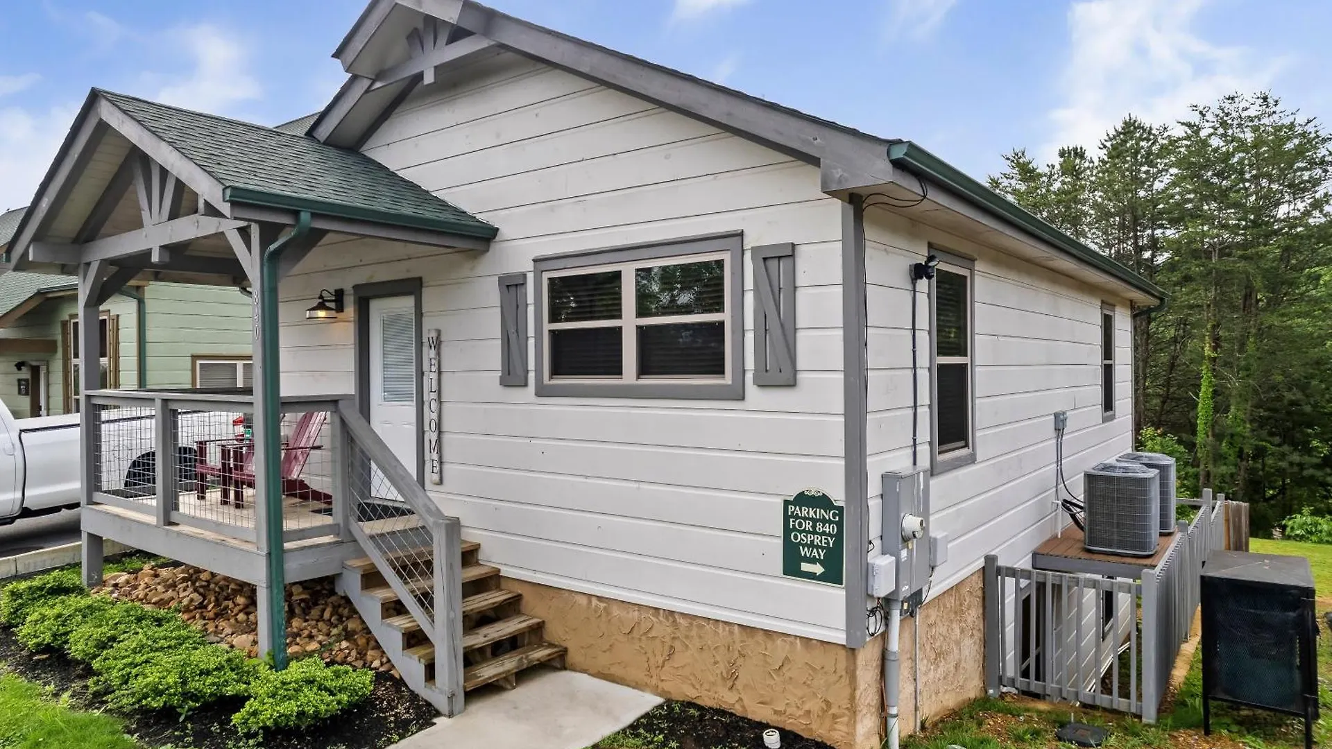 Holiday home Luxury 3-br Minutes From Parkway With Game And Hot Tub