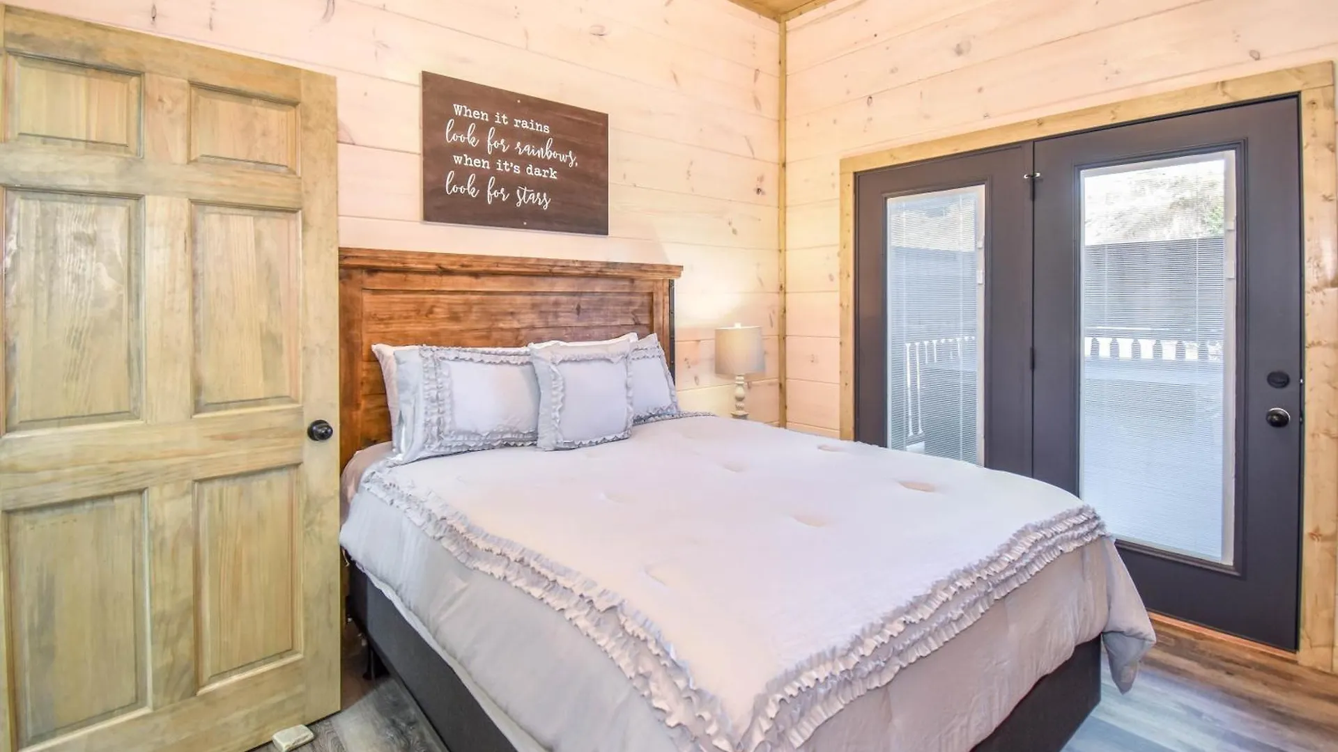 Holiday home Luxury 4-br Near Parkway And Dollywood With Game And Hot Tub Pigeon Forge