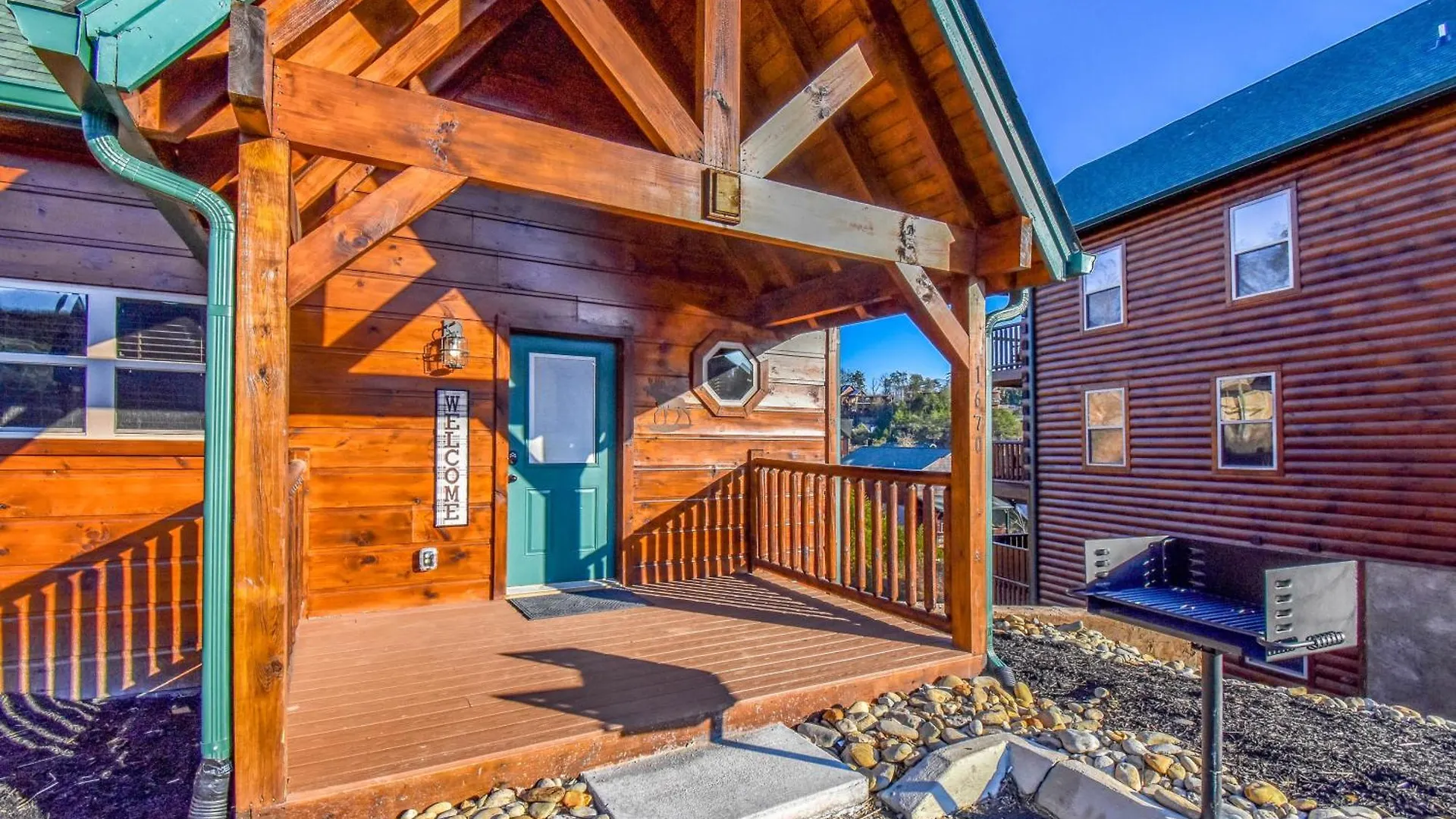 Luxury 4-br Near Parkway And Dollywood With Game And Hot Tub * Pigeon Forge