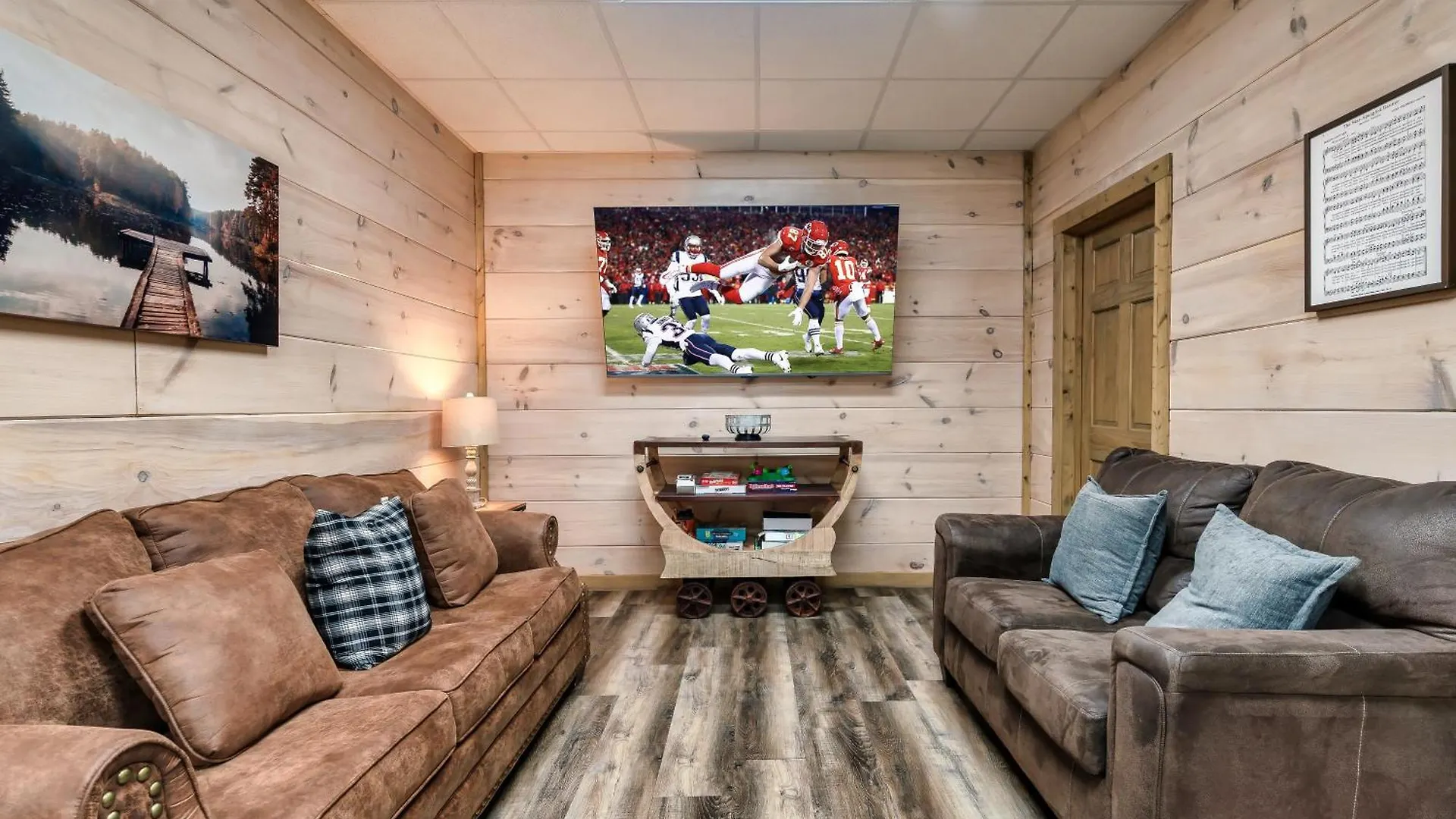 Holiday home Luxury 4-br Near Parkway And Dollywood With Game And Hot Tub