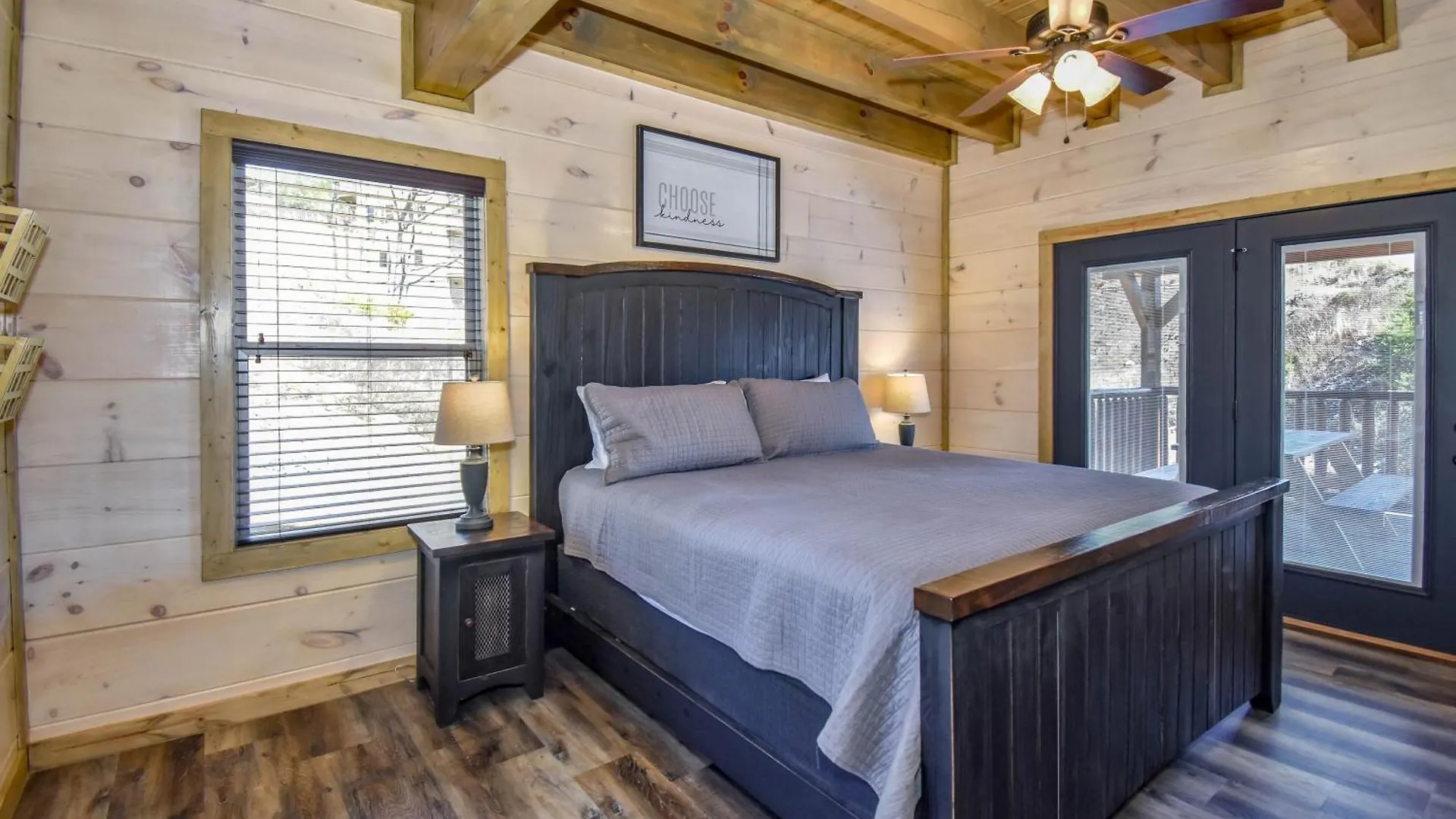 Holiday home Luxury 4-br Near Parkway And Dollywood With Game And Hot Tub *