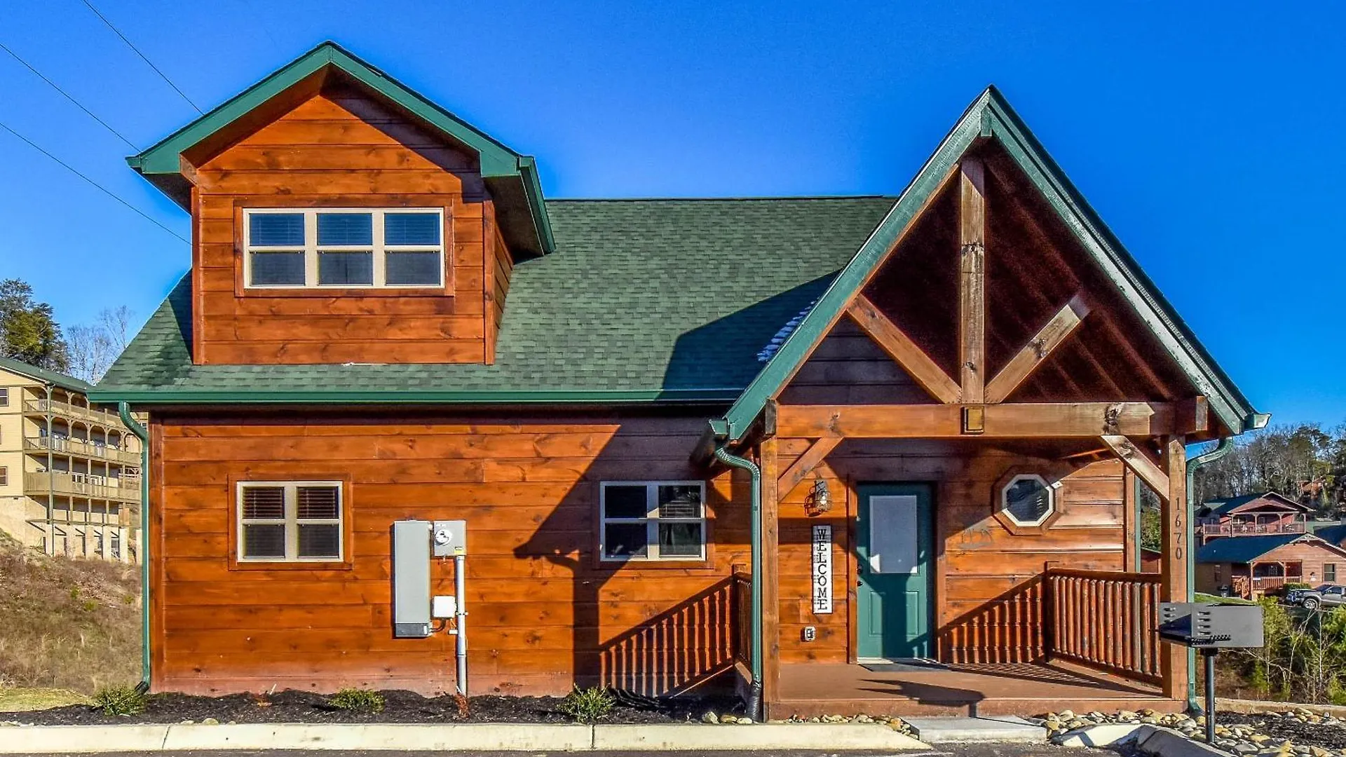 Holiday home Luxury 4-br Near Parkway And Dollywood With Game And Hot Tub