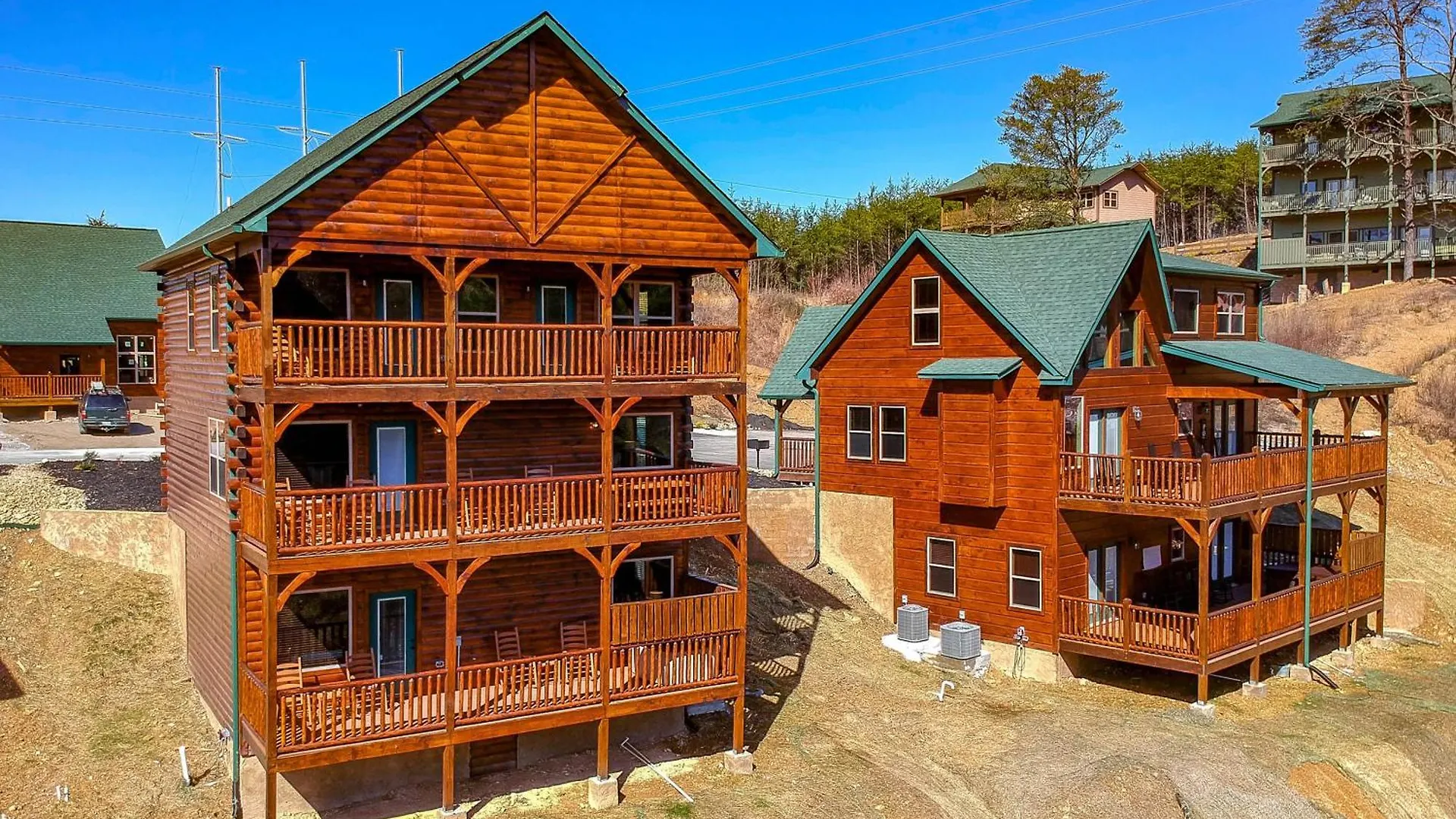 Luxury 5-br Near Parkway And Dollywood With Game And Hot Tub