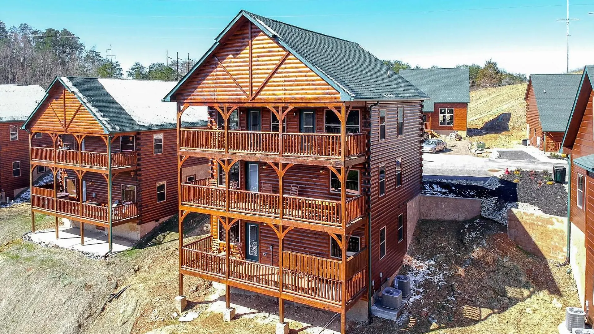 Holiday home Luxury 5-br Near Parkway And Dollywood With Game And Hot Tub
