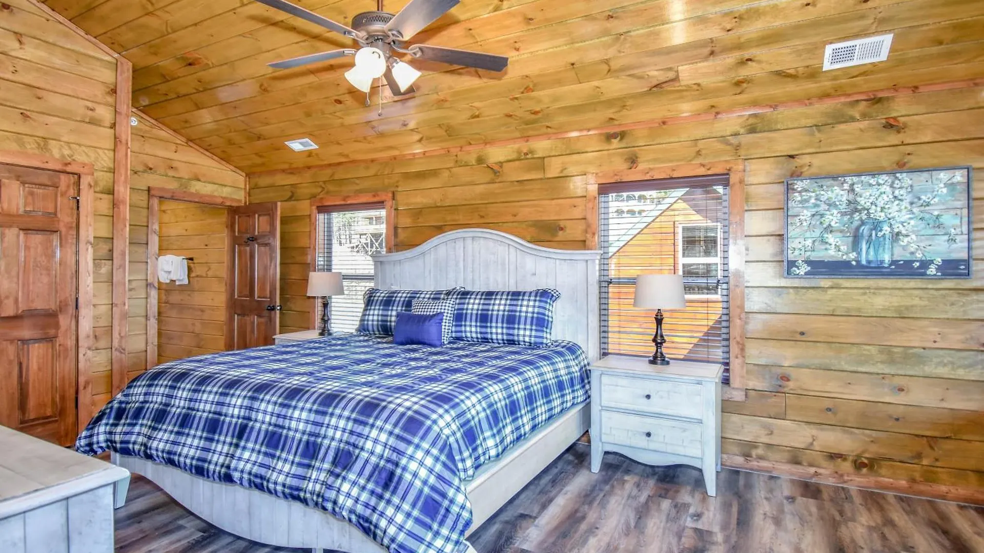 Holiday home Luxury 5-br Near Parkway And Dollywood With Game And Hot Tub *