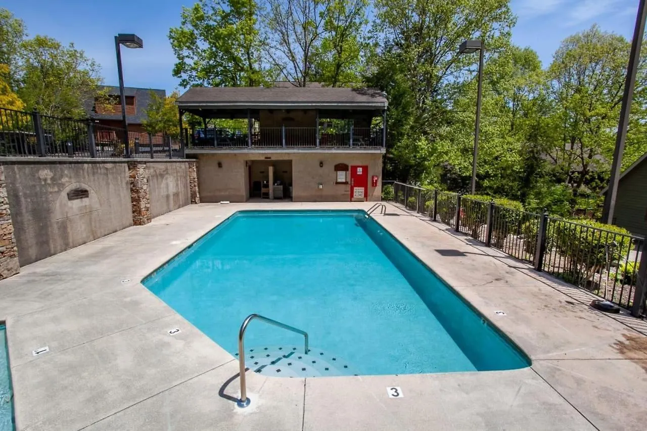 Holiday home The Wacky Woodpecker By Avantstay Game Private Hot Tub Pool Access