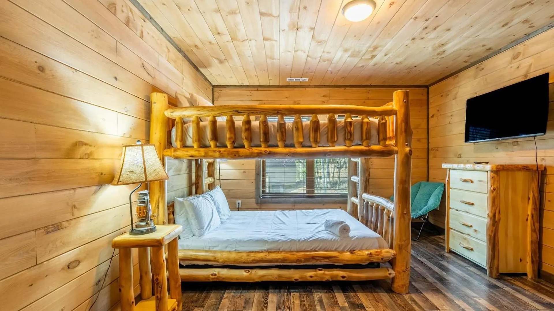 The Wacky Woodpecker By Avantstay Game Private Hot Tub Pool Access Holiday home