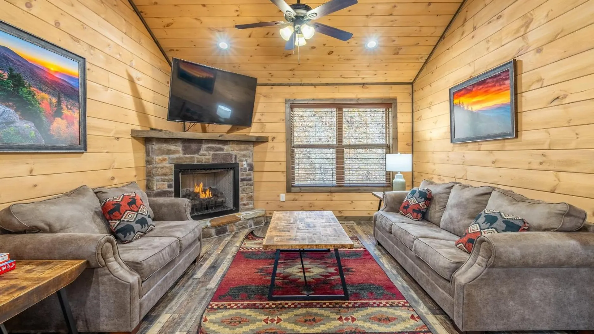 The Wacky Woodpecker By Avantstay Game Private Hot Tub Pool Access Pigeon Forge