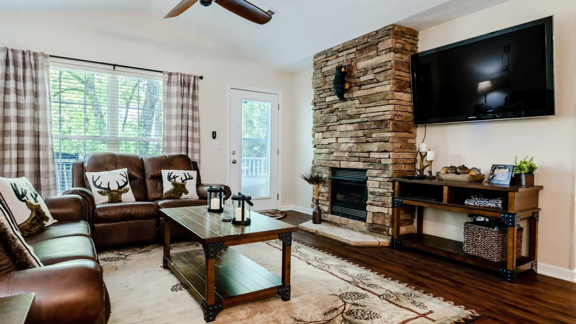 Chalet Creekside By Eden Crest