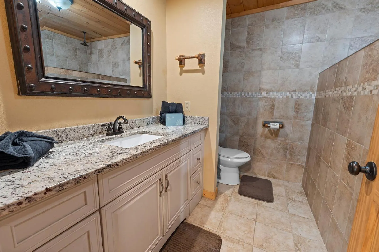 Sugar Bear Mountain Hideaway Holiday home *