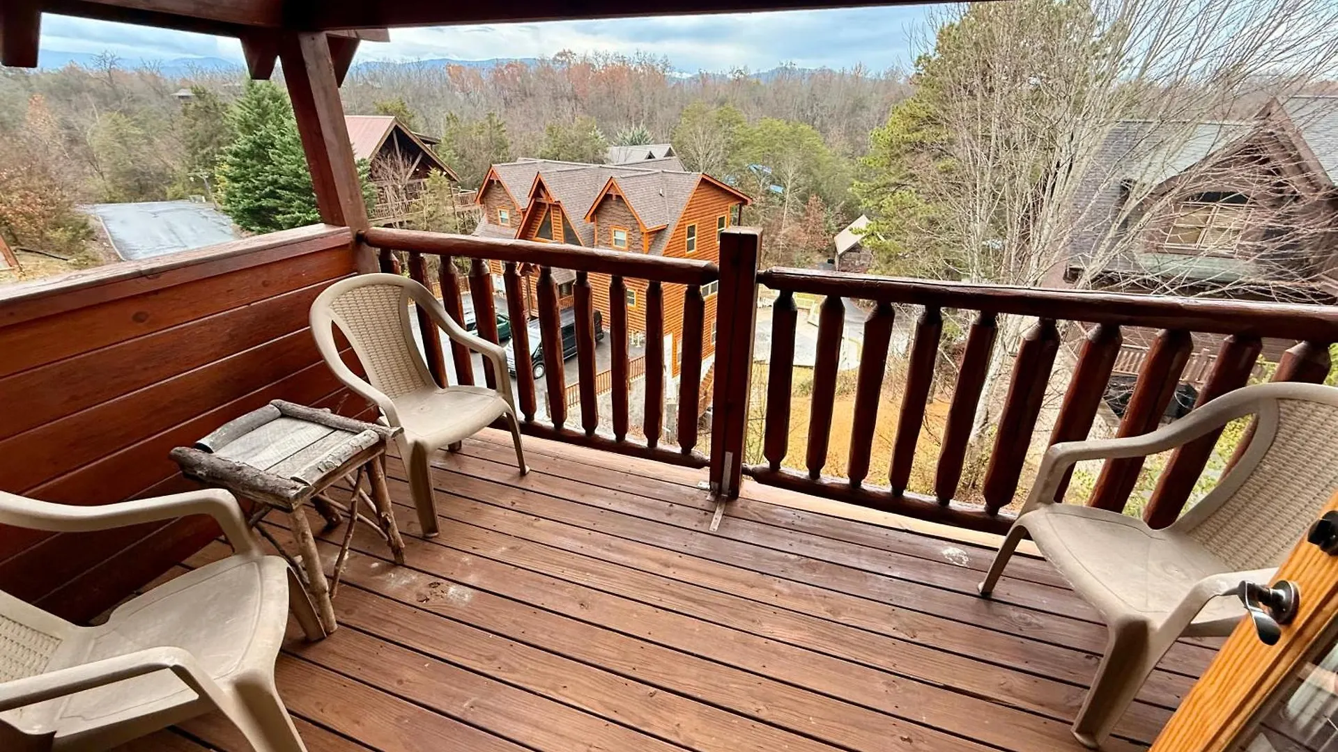Experience Comfort And Tranquility At Mooseberry Just Minutes From Attractions Holiday home Pigeon Forge