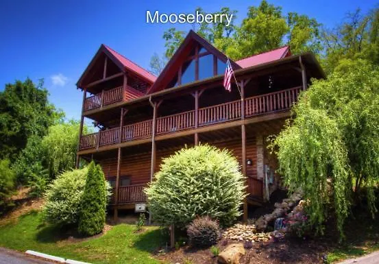 Experience Comfort And Tranquility At Mooseberry Just Minutes From Attractions *