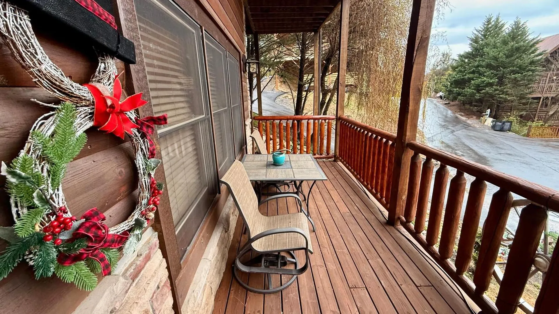 Experience Comfort And Tranquility At Mooseberry Just Minutes From Attractions Holiday home Pigeon Forge