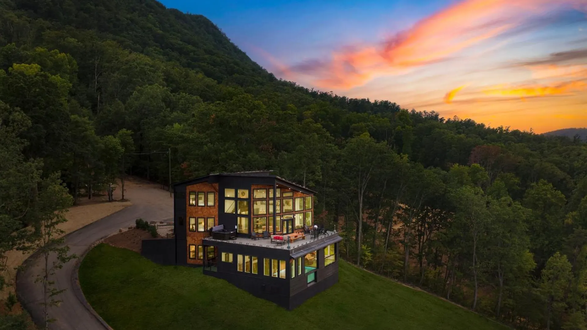 Holiday home Bear Rug Luxe Pool Views Game Pigeon Forge