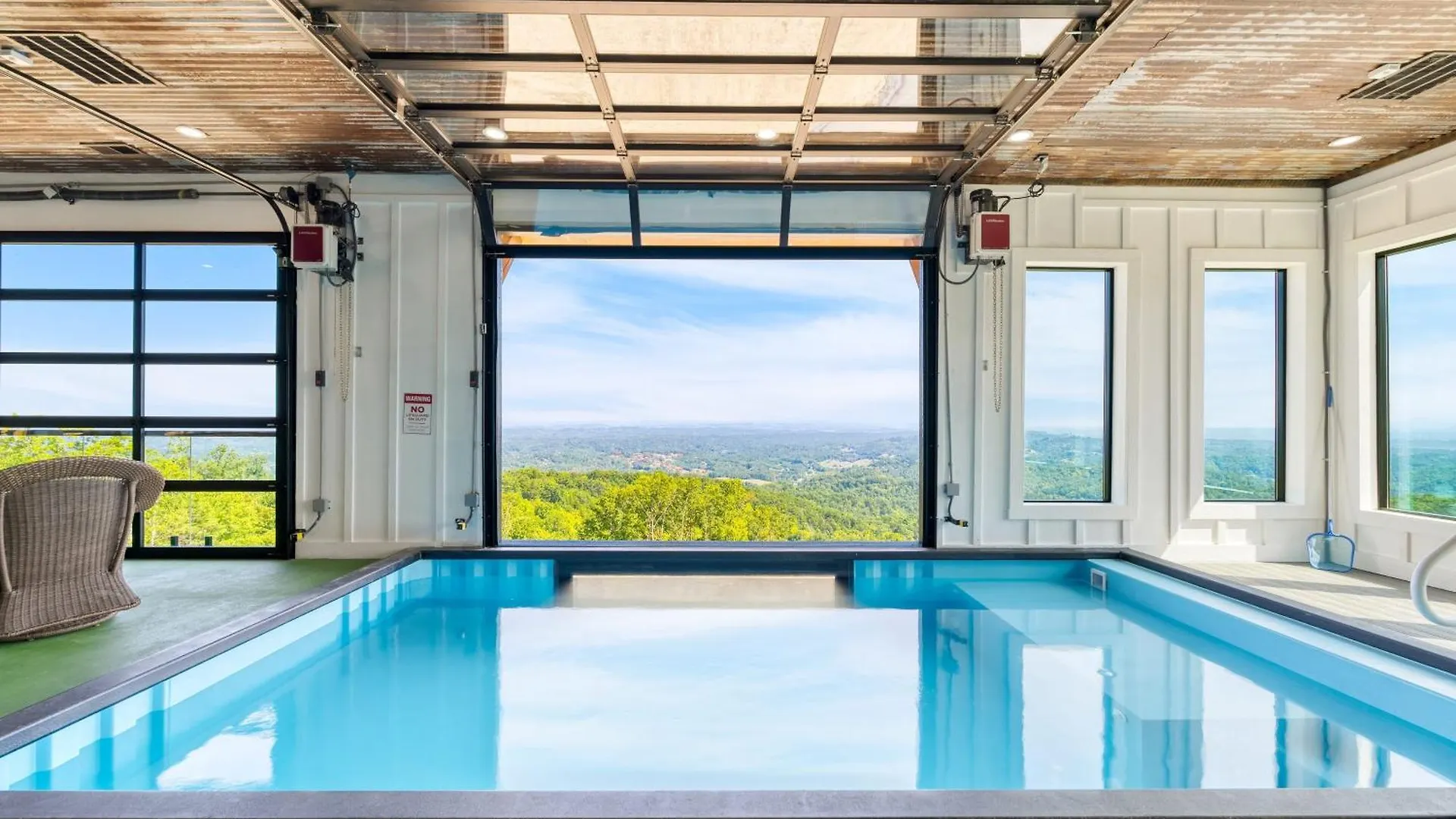 Bear Rug Luxe Pool Views Game Pigeon Forge