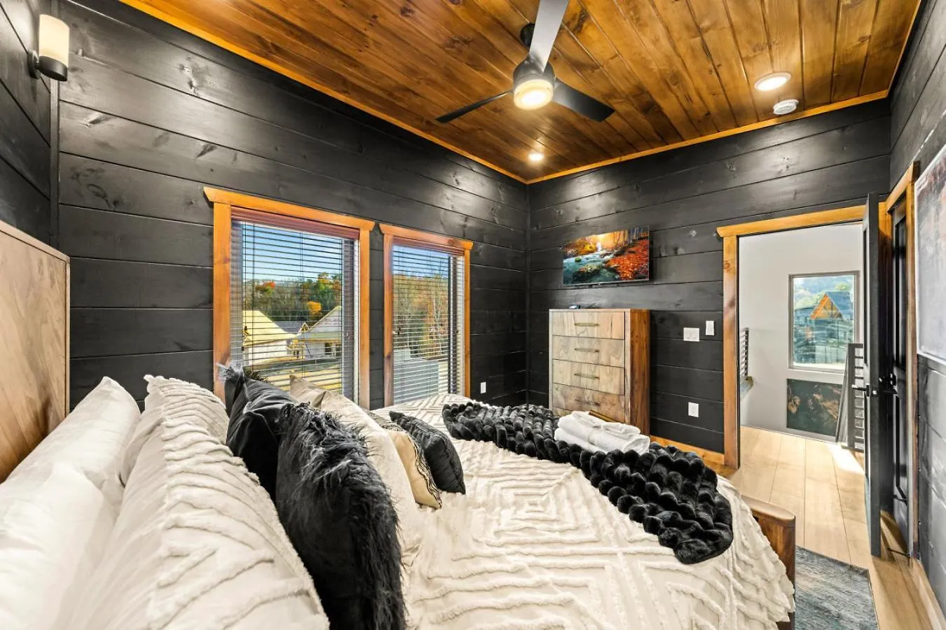 Holiday home Parkway Pool Oasis Private Pool, Hot Tub, Game Room, Deck *