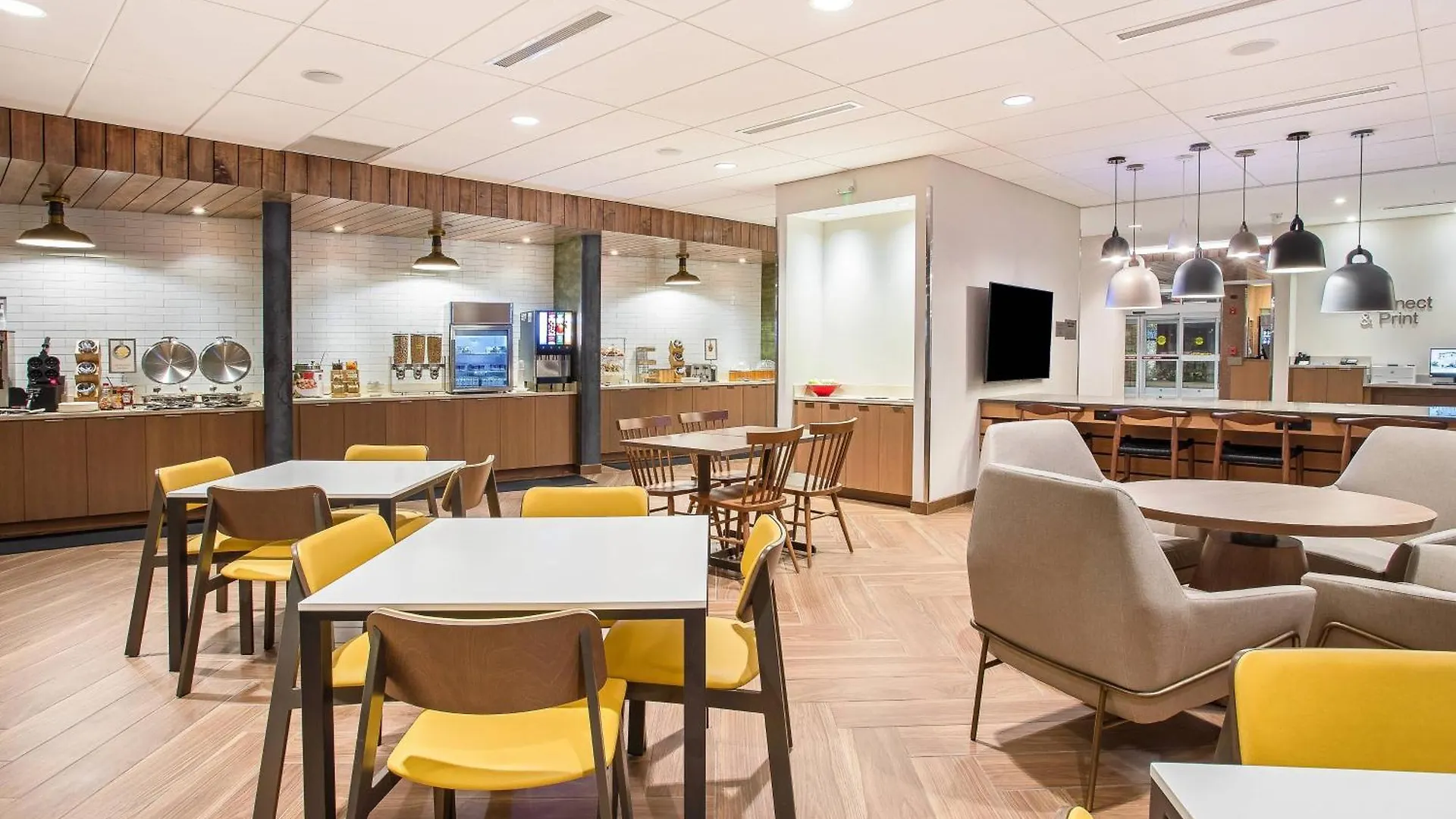 Fairfield & By Marriott Hotel 3*