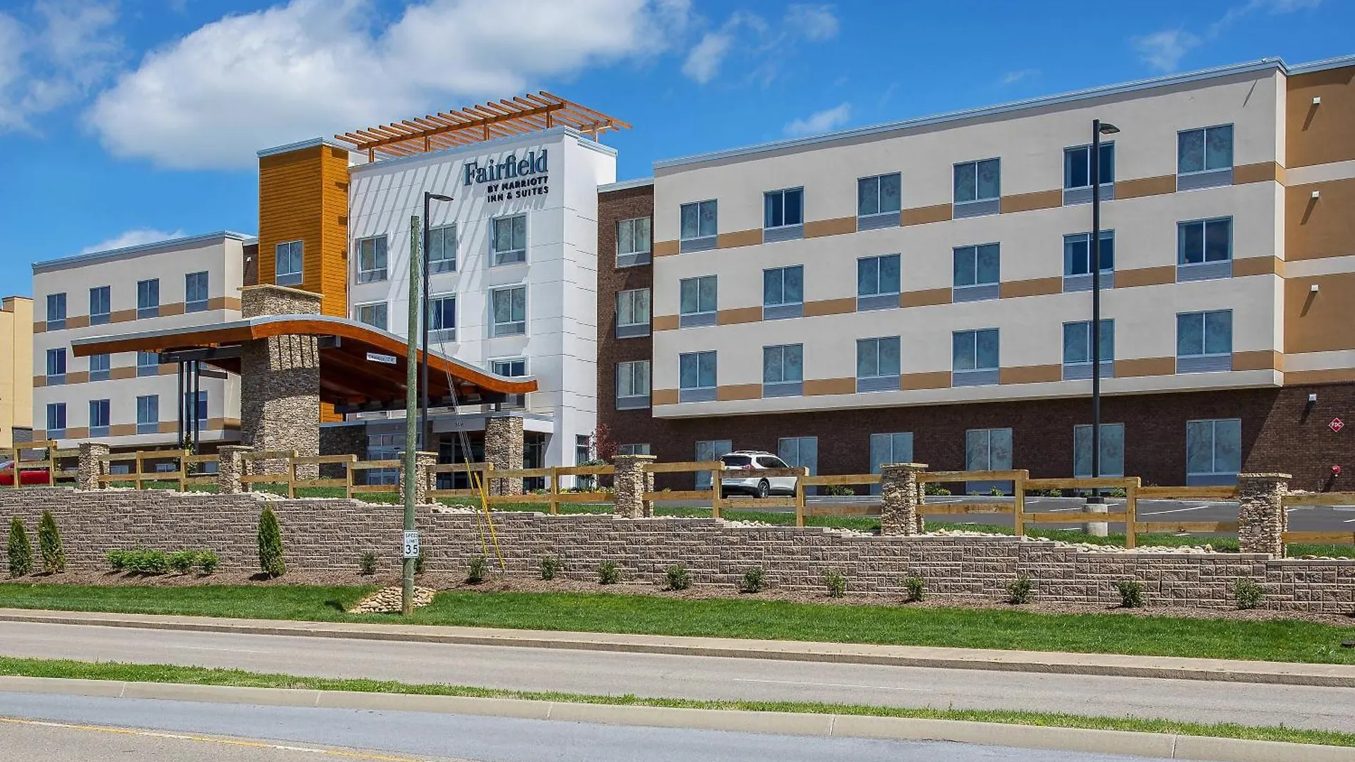 Fairfield & By Marriott 3* Pigeon Forge