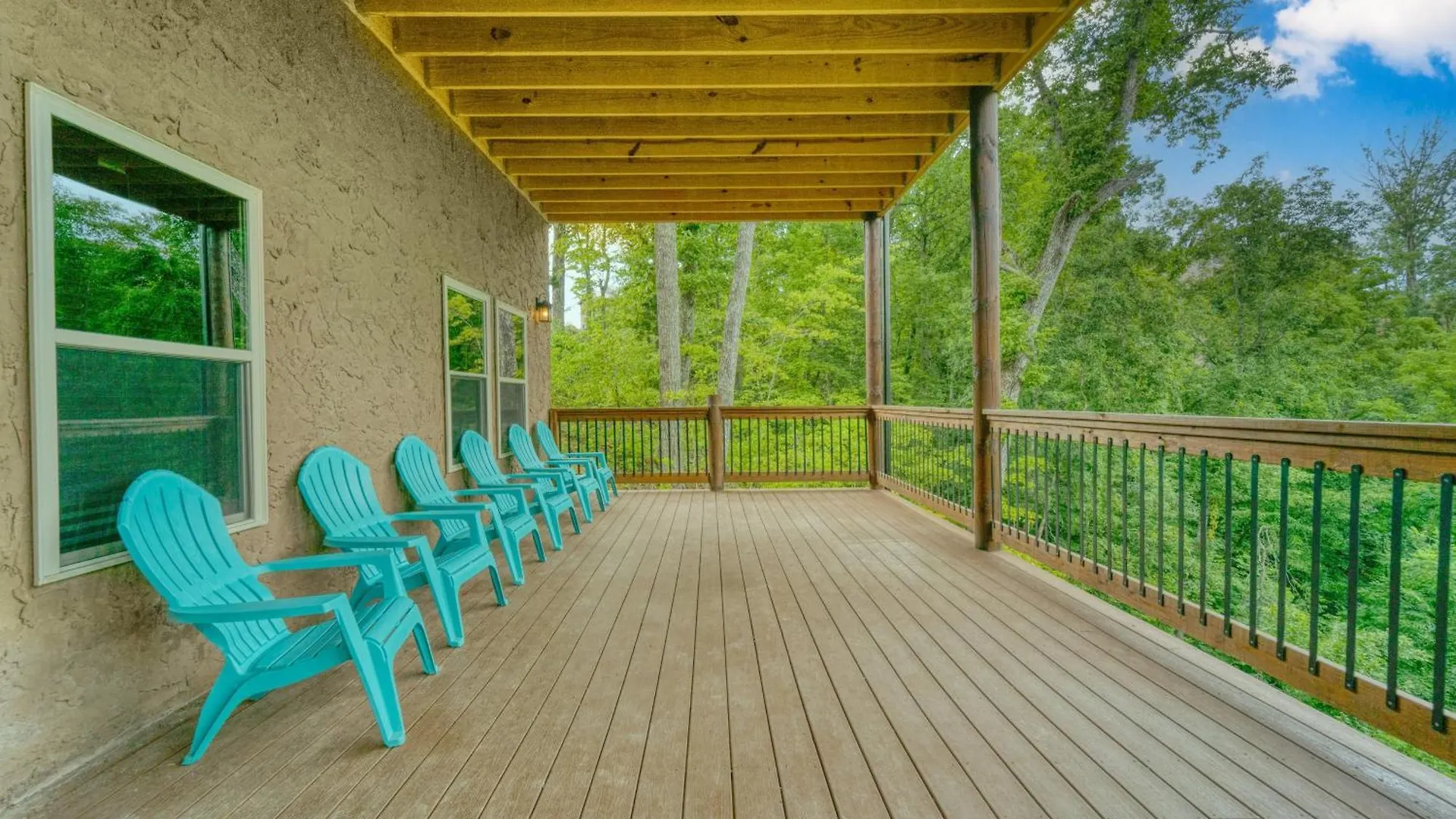 Holiday home Wanderer By Avantstay Sleeps 26 A Custom Smokies Pigeon Forge