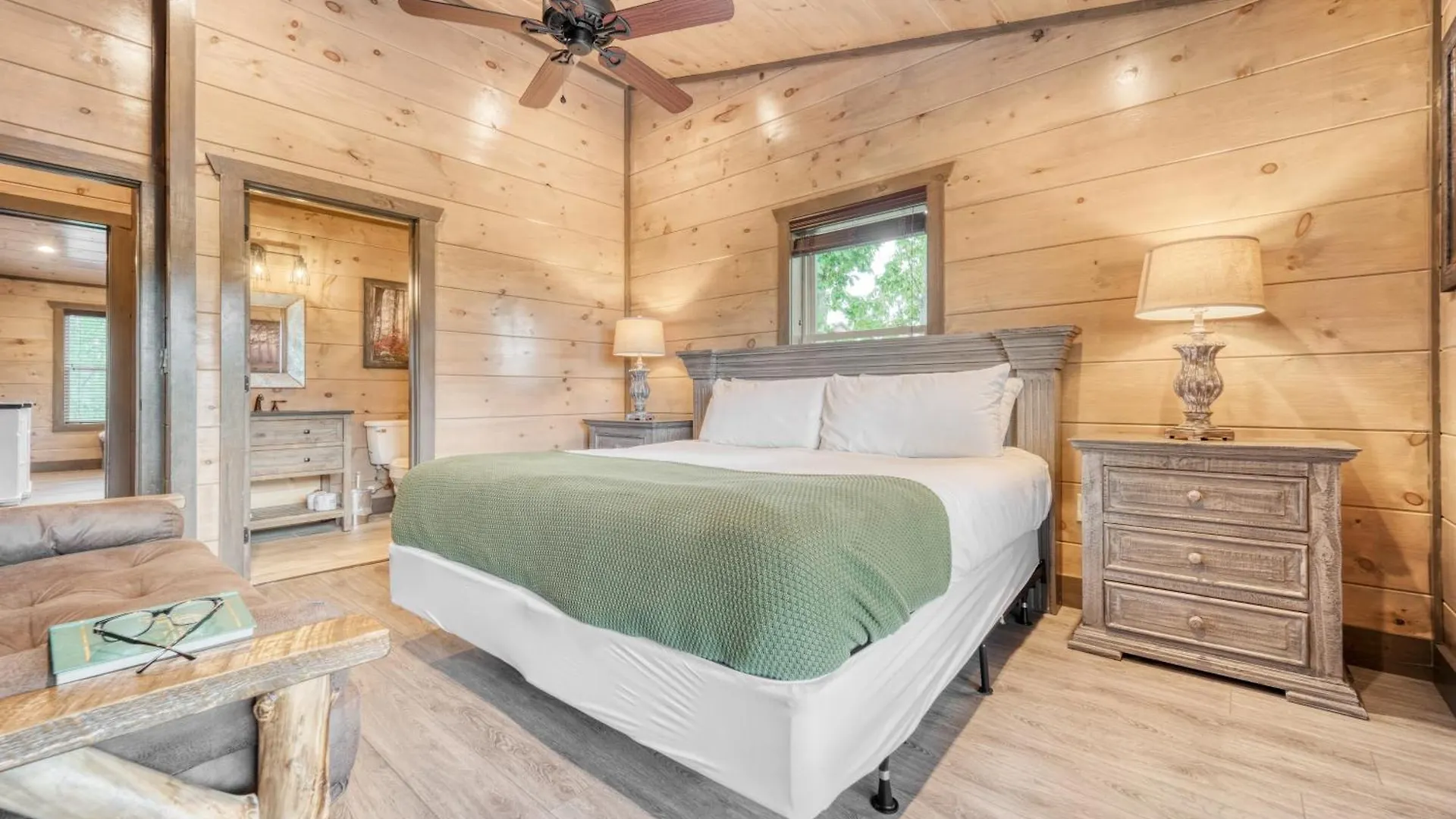 Wanderer By Avantstay Sleeps 26 A Custom Smokies *