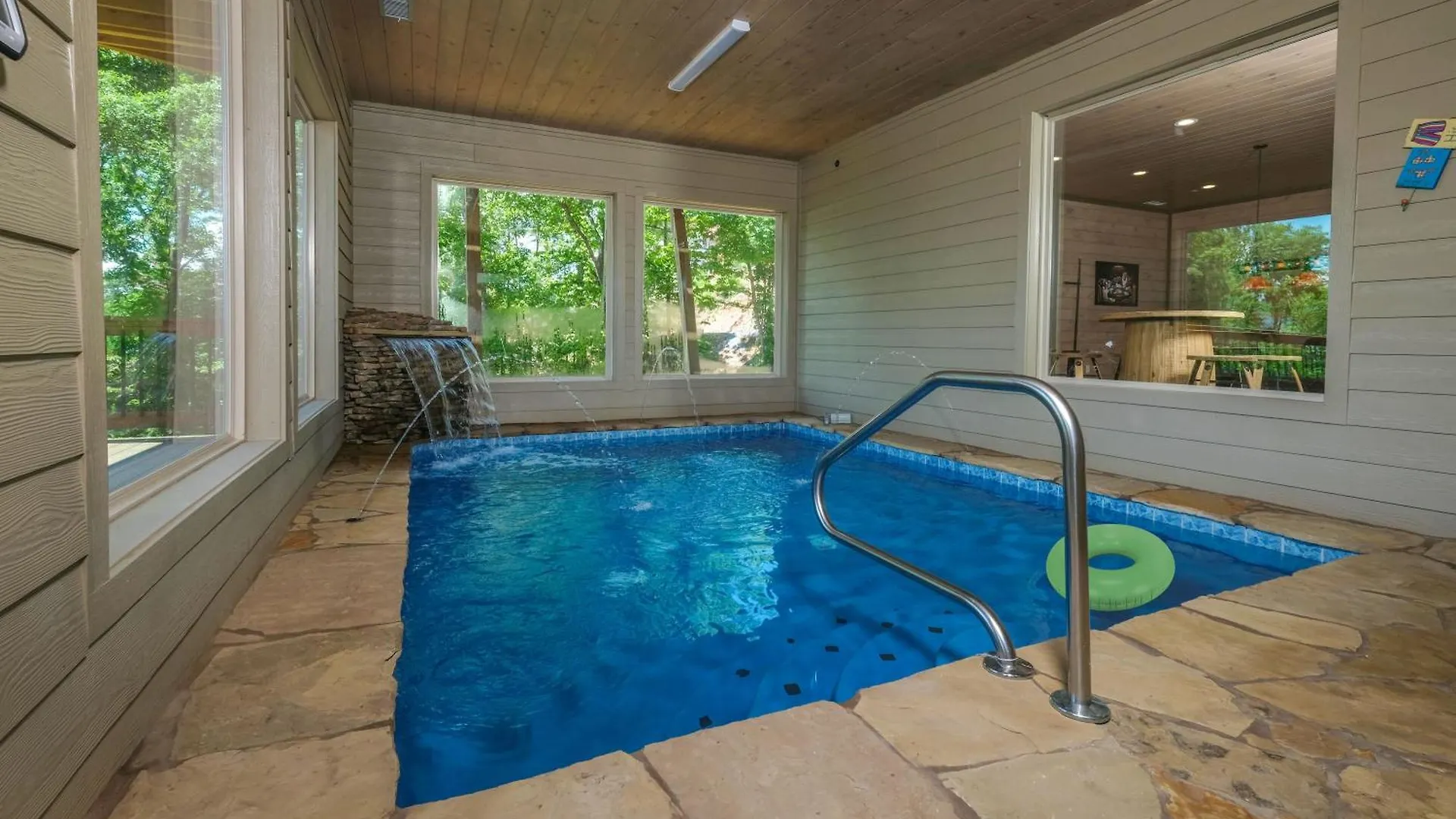 Hibernation Hideaway Villa *